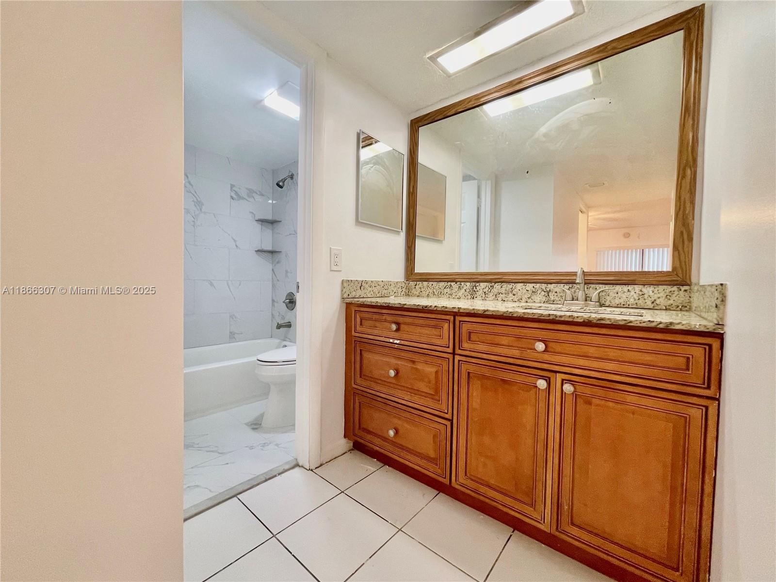 2320 S Cypress Bend Dr # 305