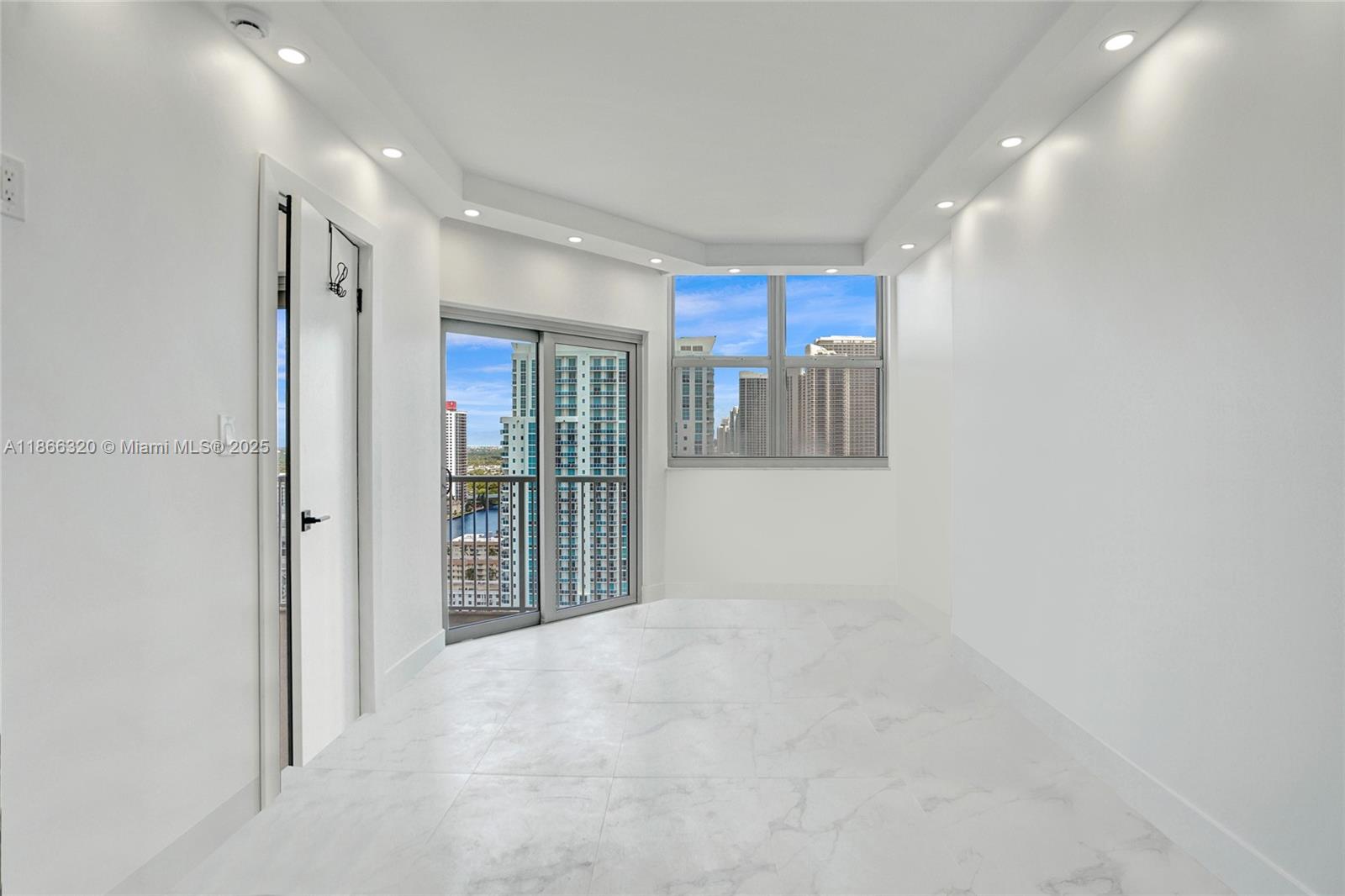 1985 S Ocean Dr Unit: PHK