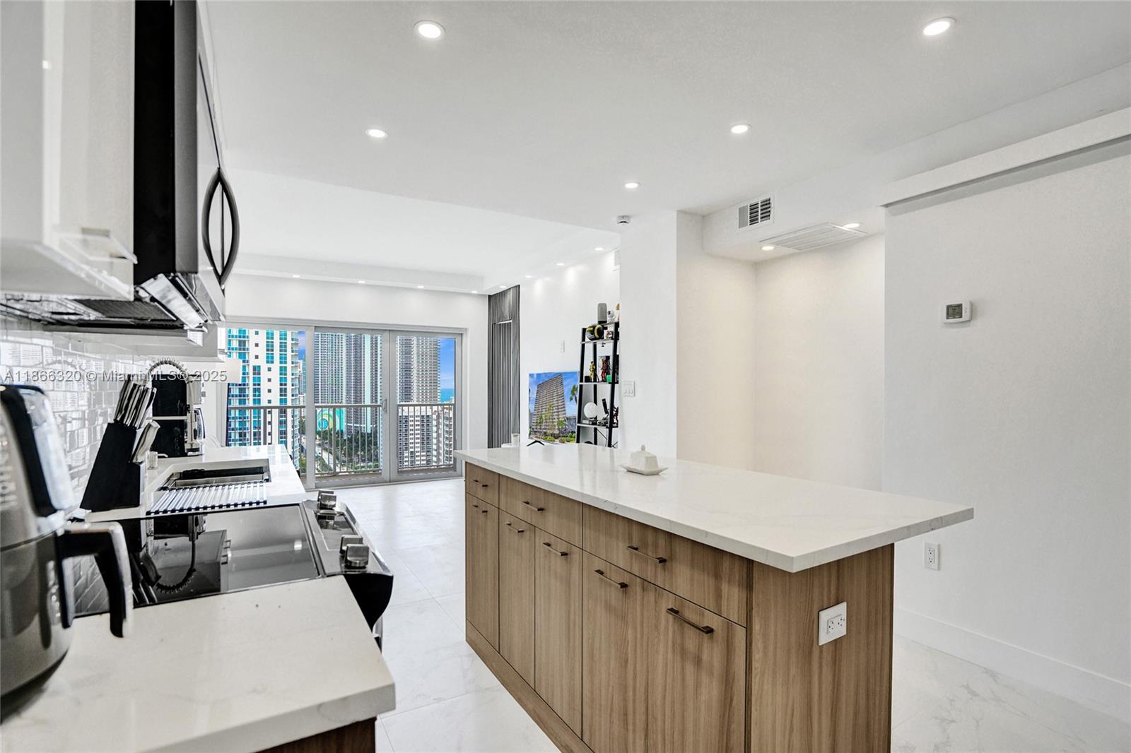 1985 S Ocean Dr Unit: PHK