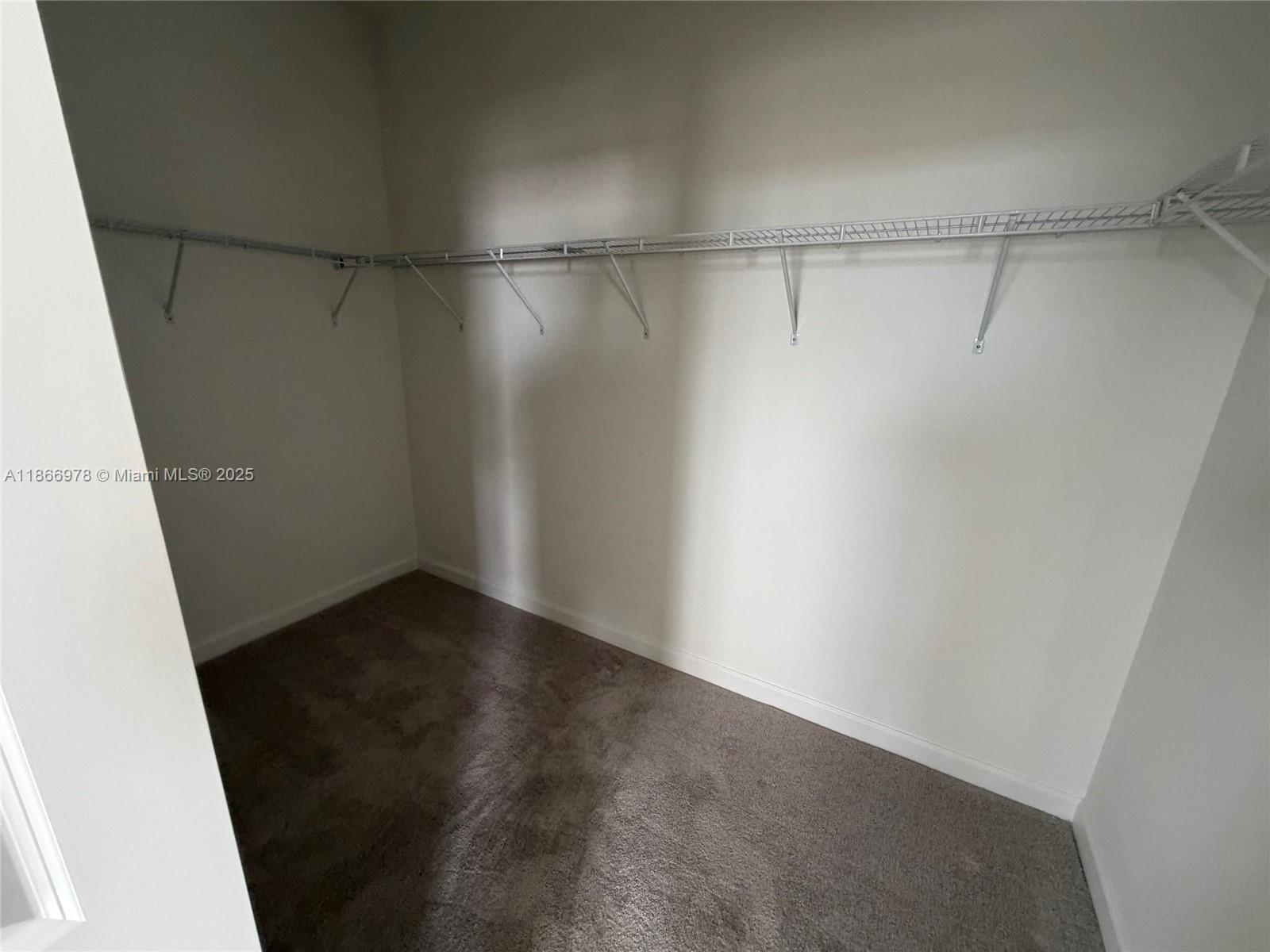 2464 SE 24 AVE # 2464