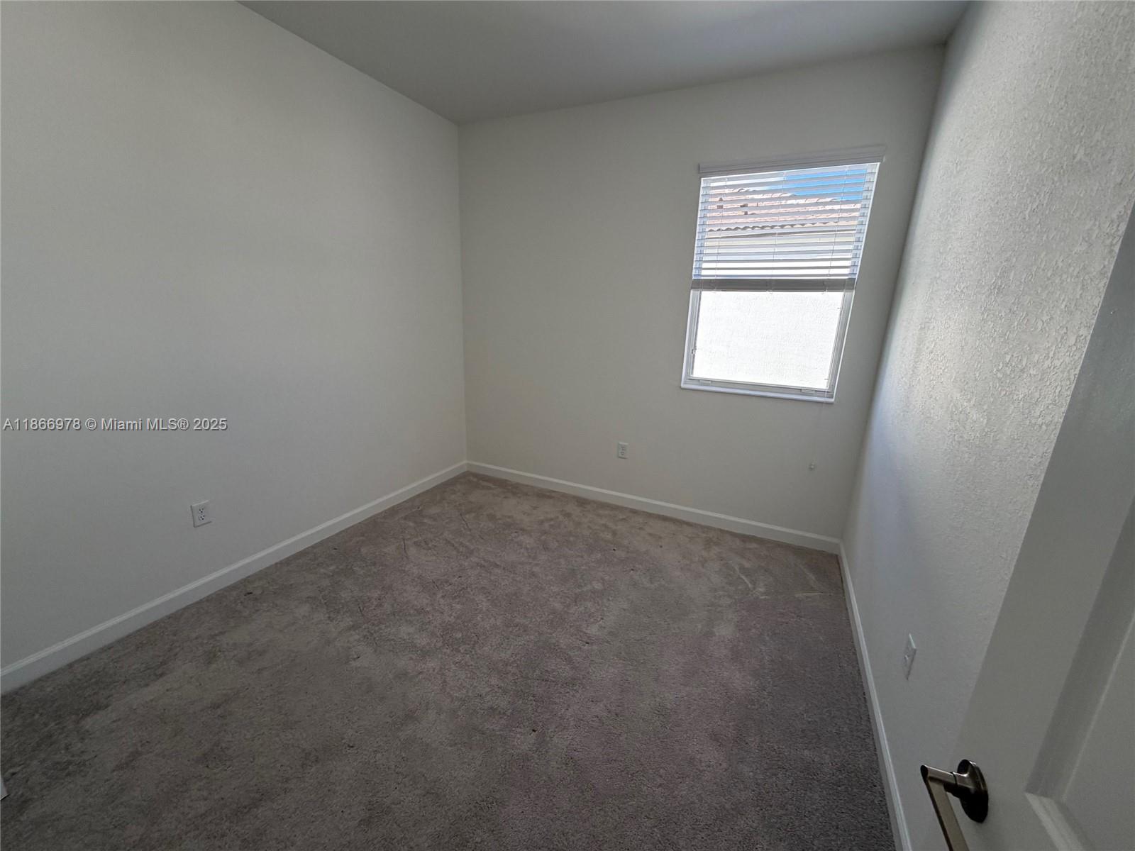 2464 SE 24 AVE # 2464