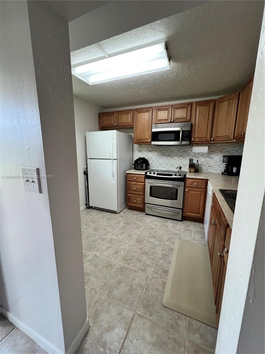7380 NW 1st St # 103