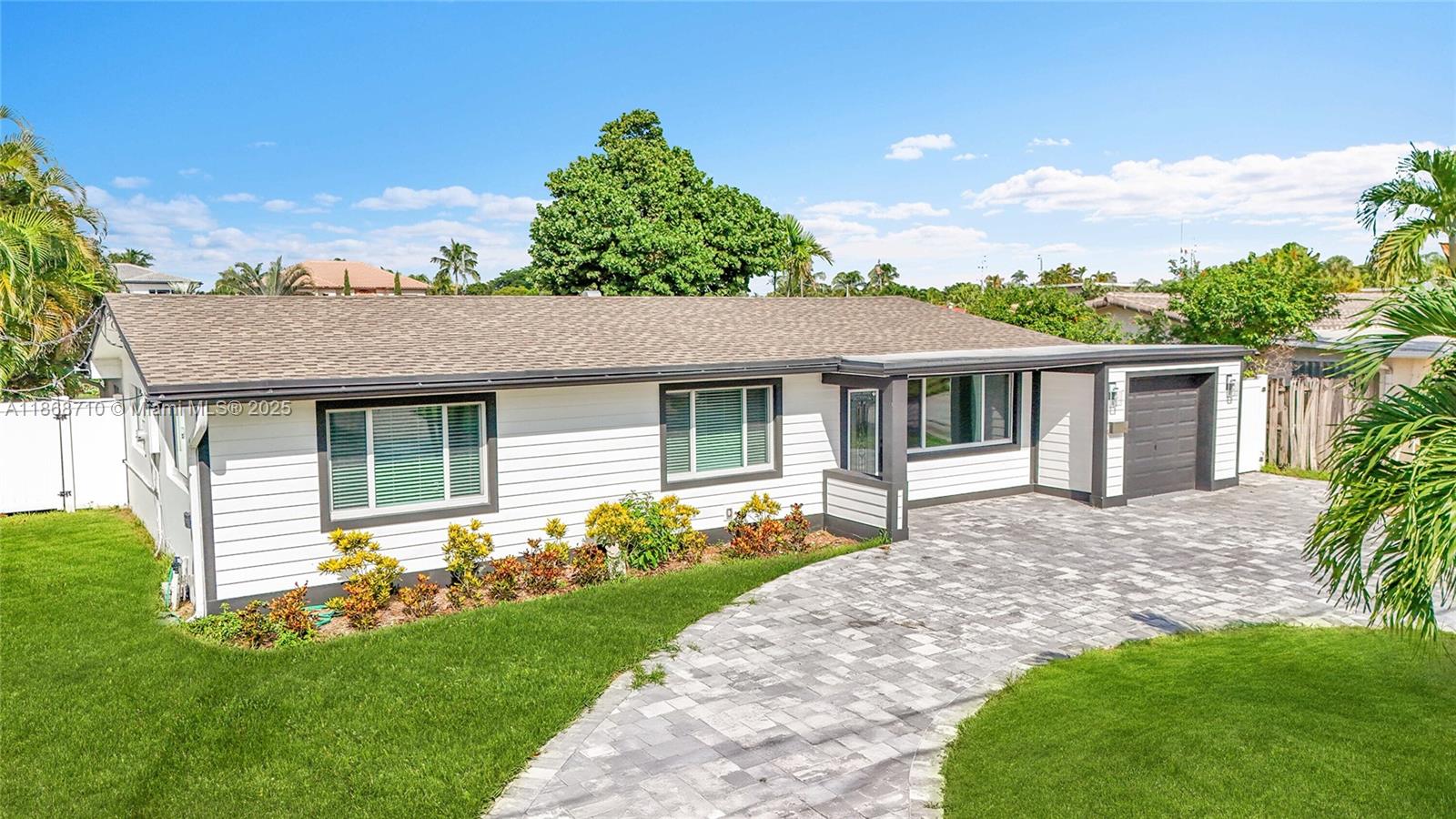 351 SE 16th Ave