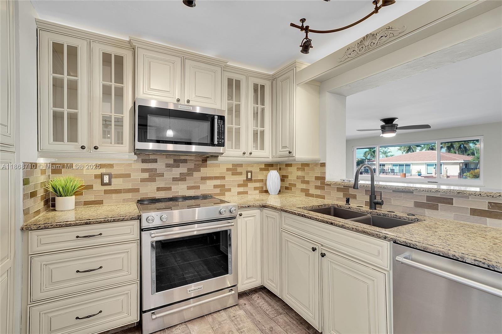 351 SE 16th Ave