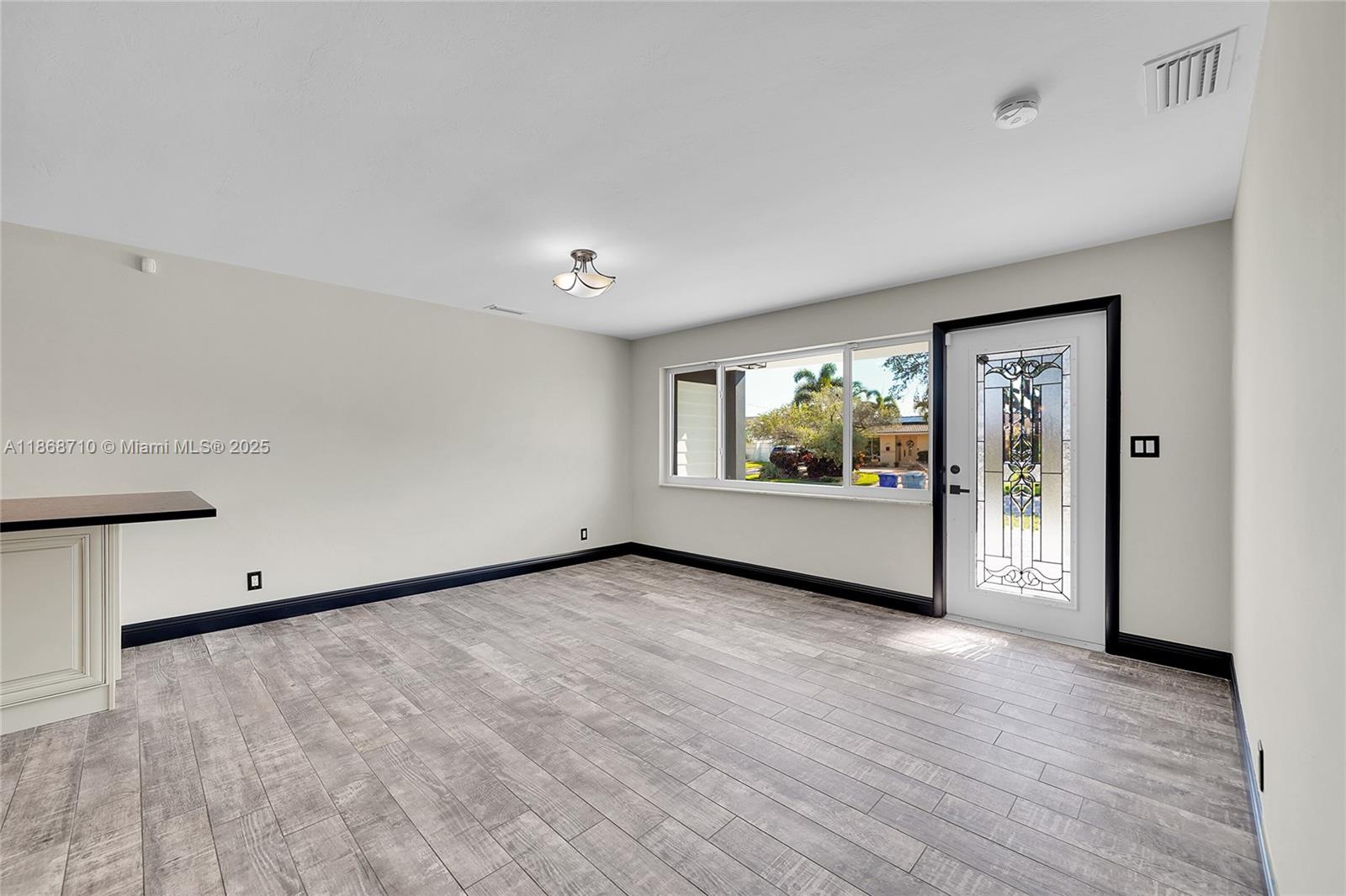 351 SE 16th Ave
