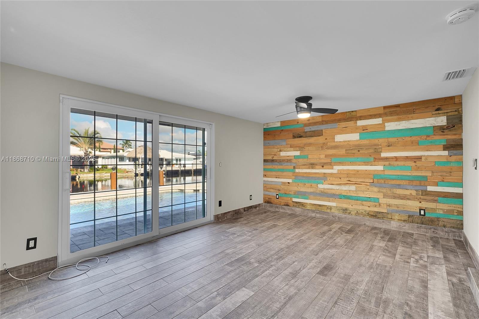 351 SE 16th Ave