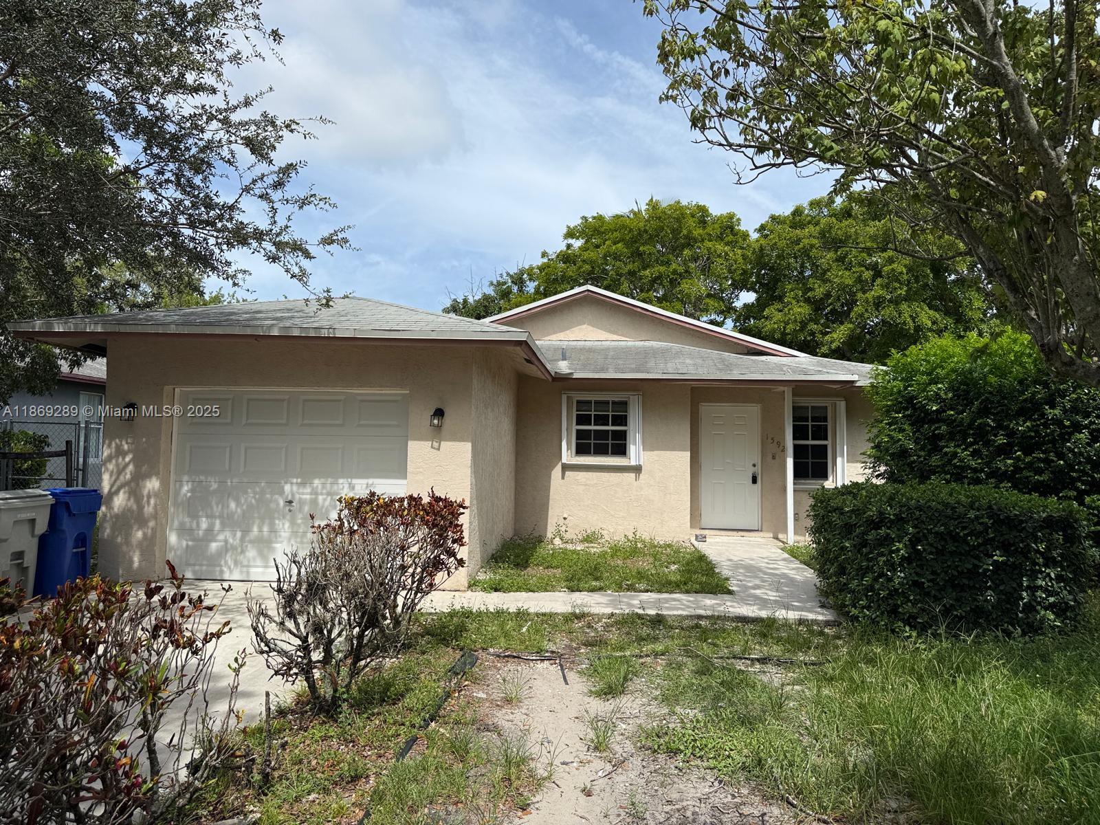 1592 NW 7th Ter