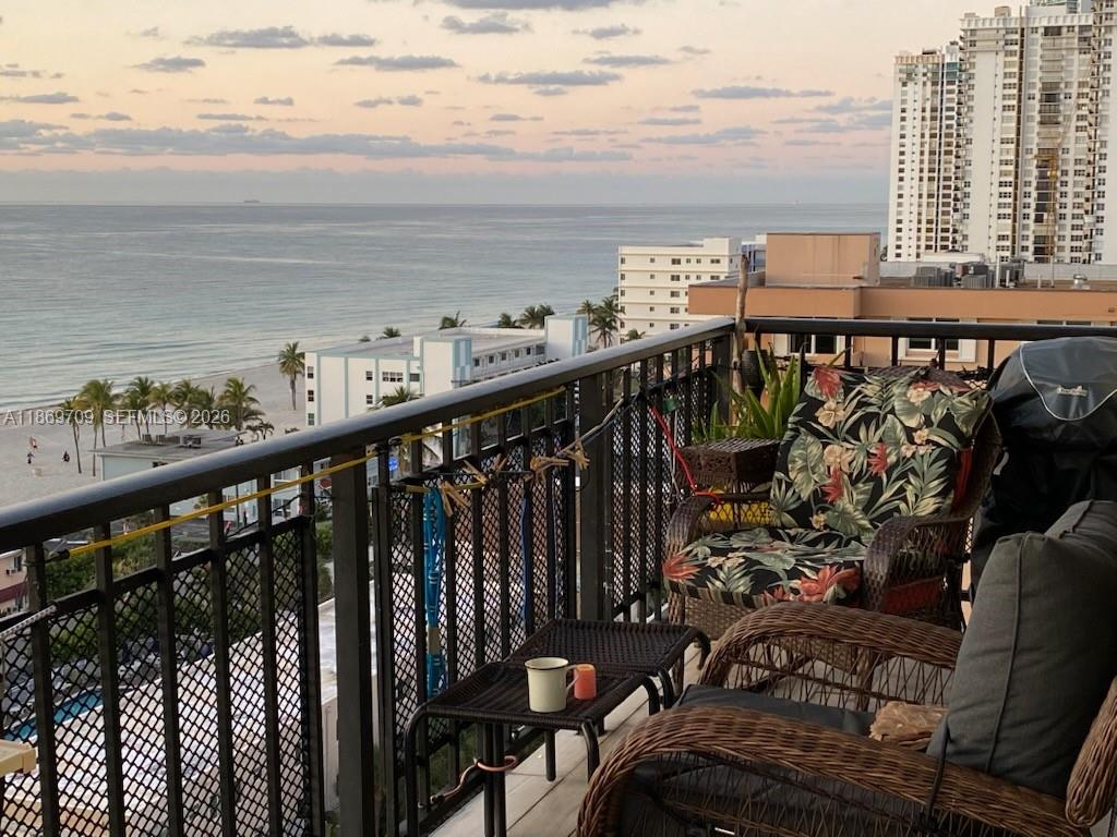 1501 S Ocean Dr # 1403
