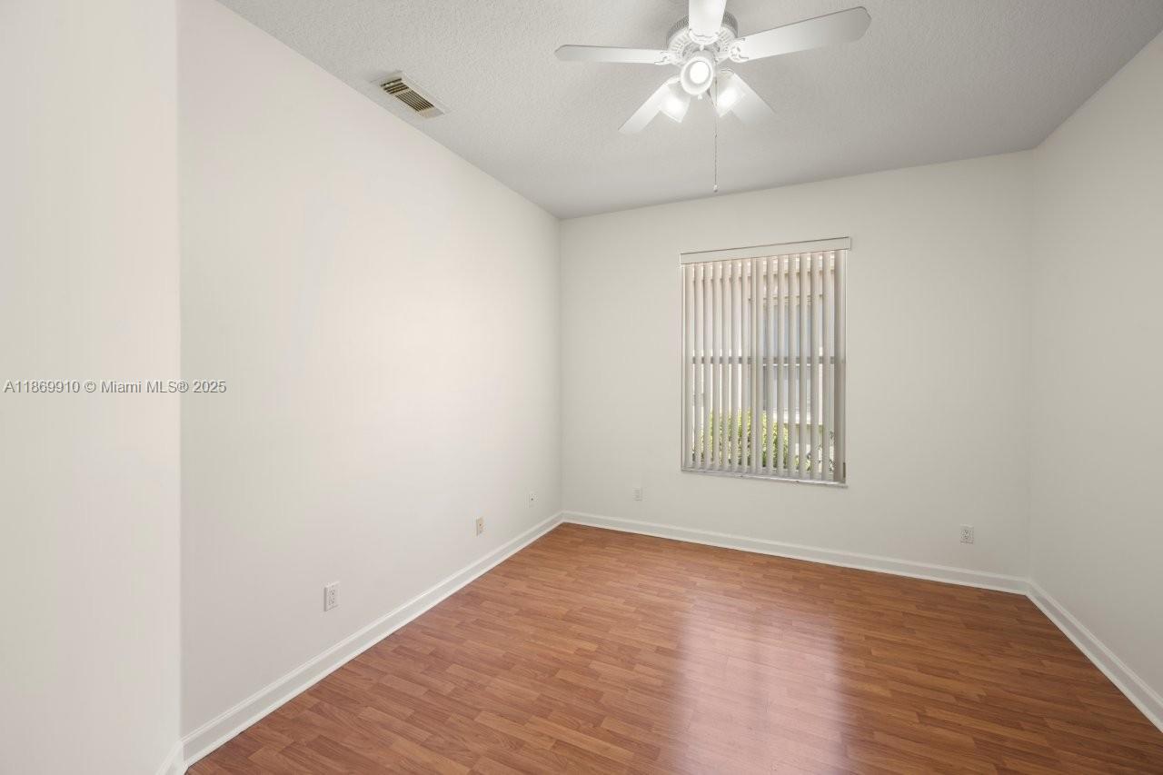 669 SW Lake Charles Cir, Port St. Lucie