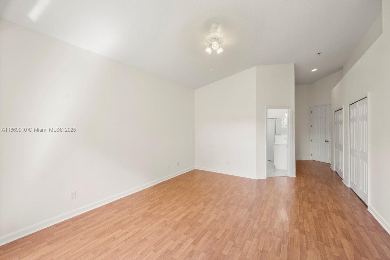 669 SW Lake Charles Cir, Port St. Lucie