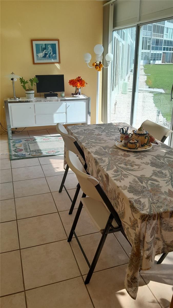 1087 Harwood F # 1087