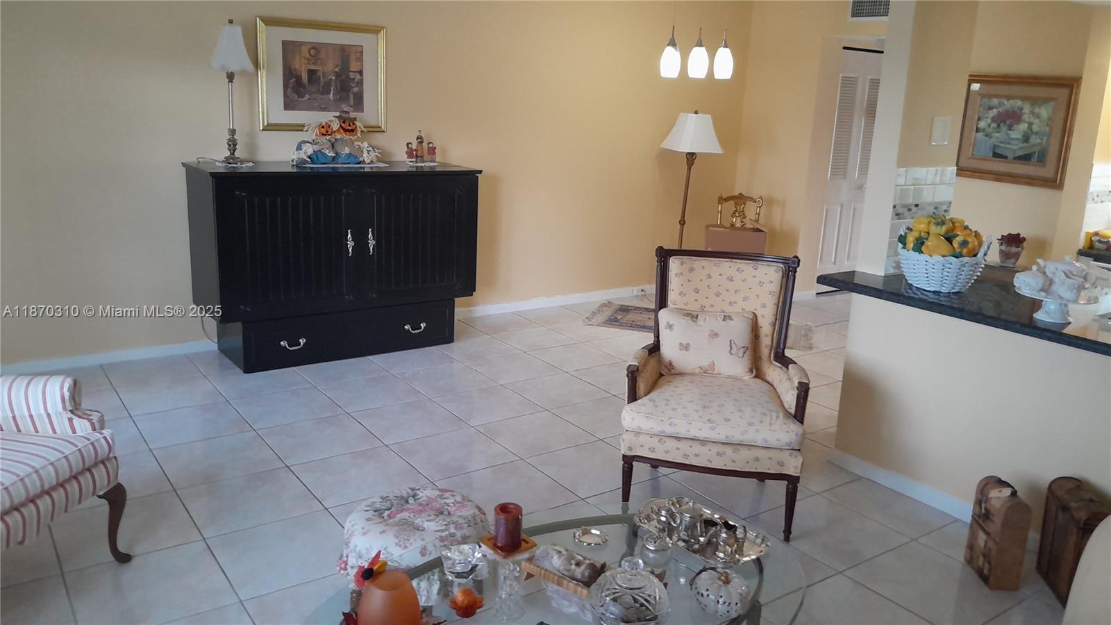 1087 Harwood F # 1087