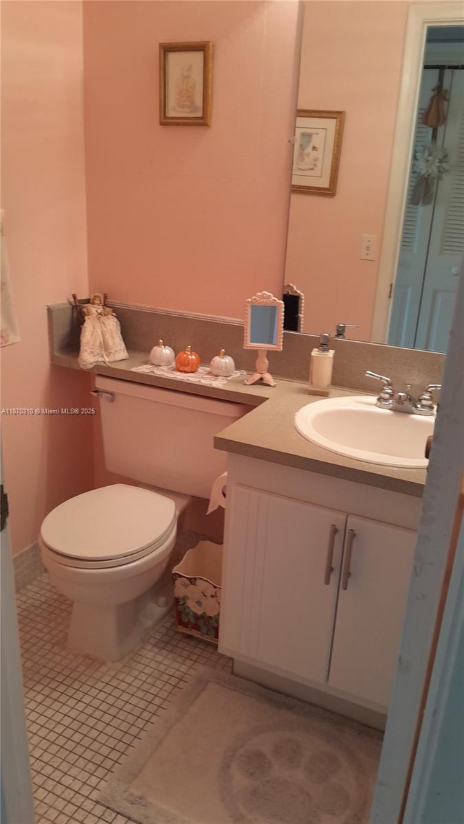 1087 Harwood F # 1087
