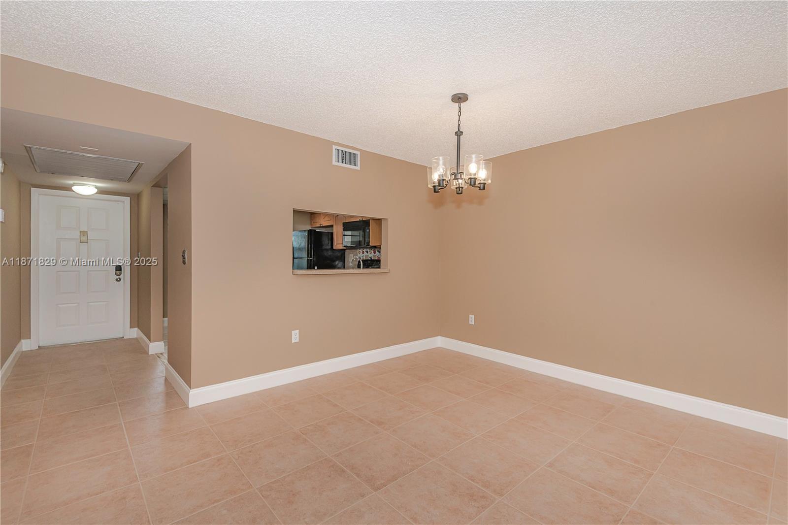 901 Colony Point Cir # 102