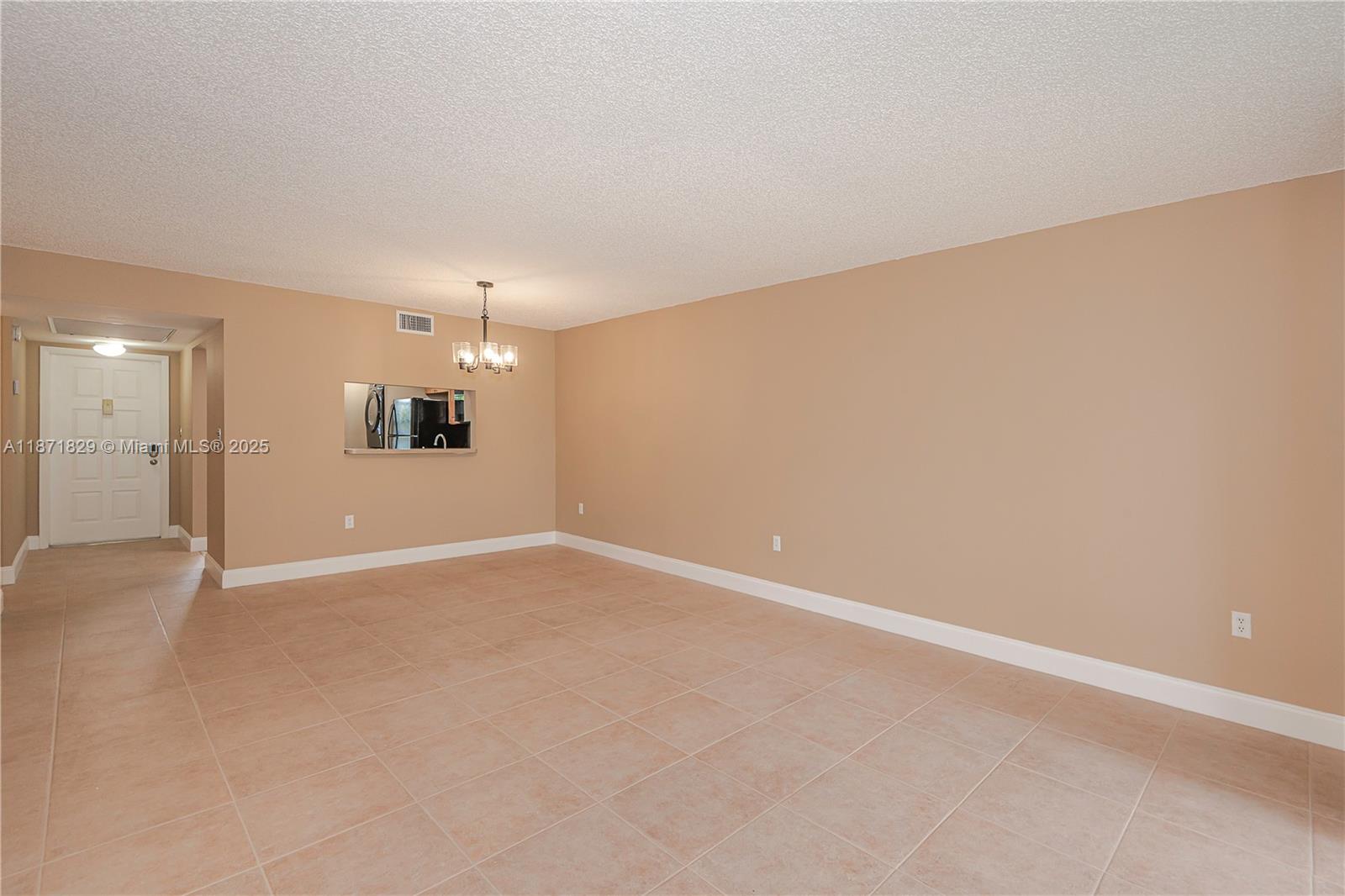 901 Colony Point Cir # 102