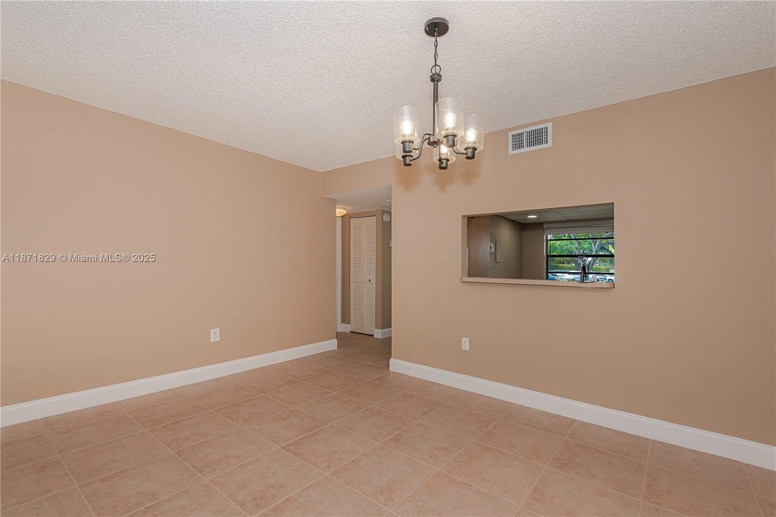 901 Colony Point Cir # 102