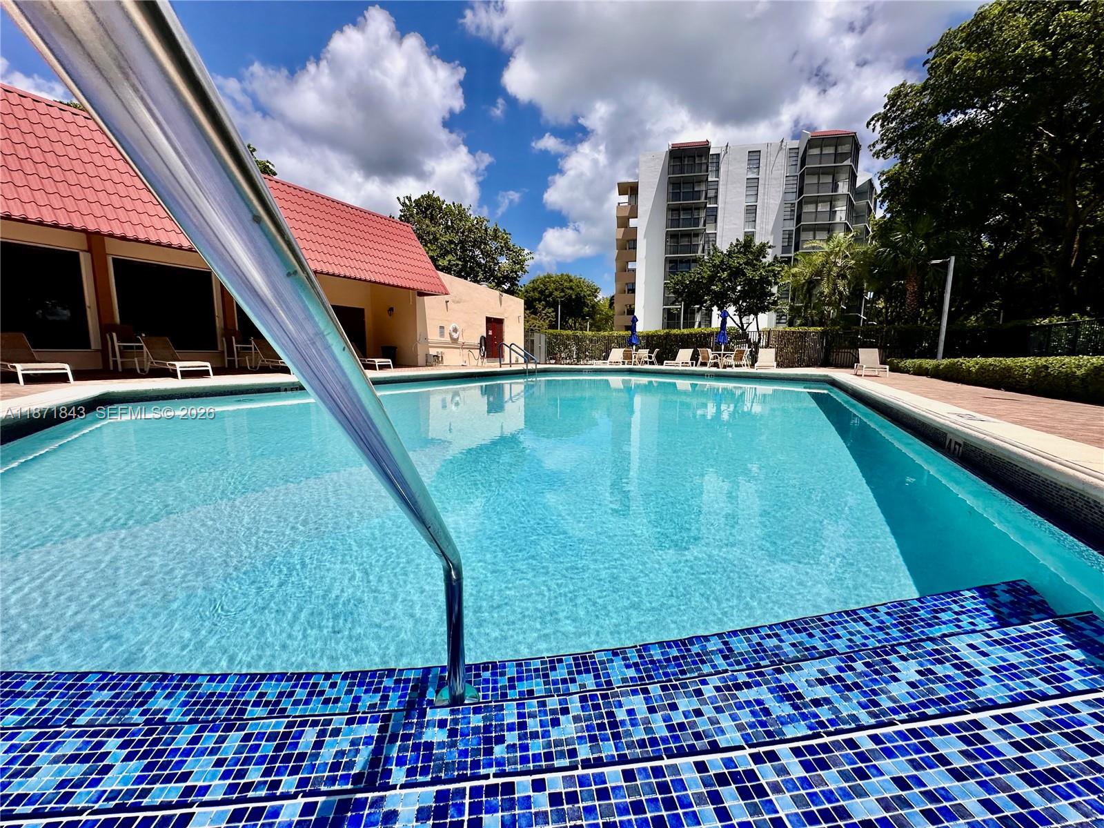 3301 N Country Club Dr # 410