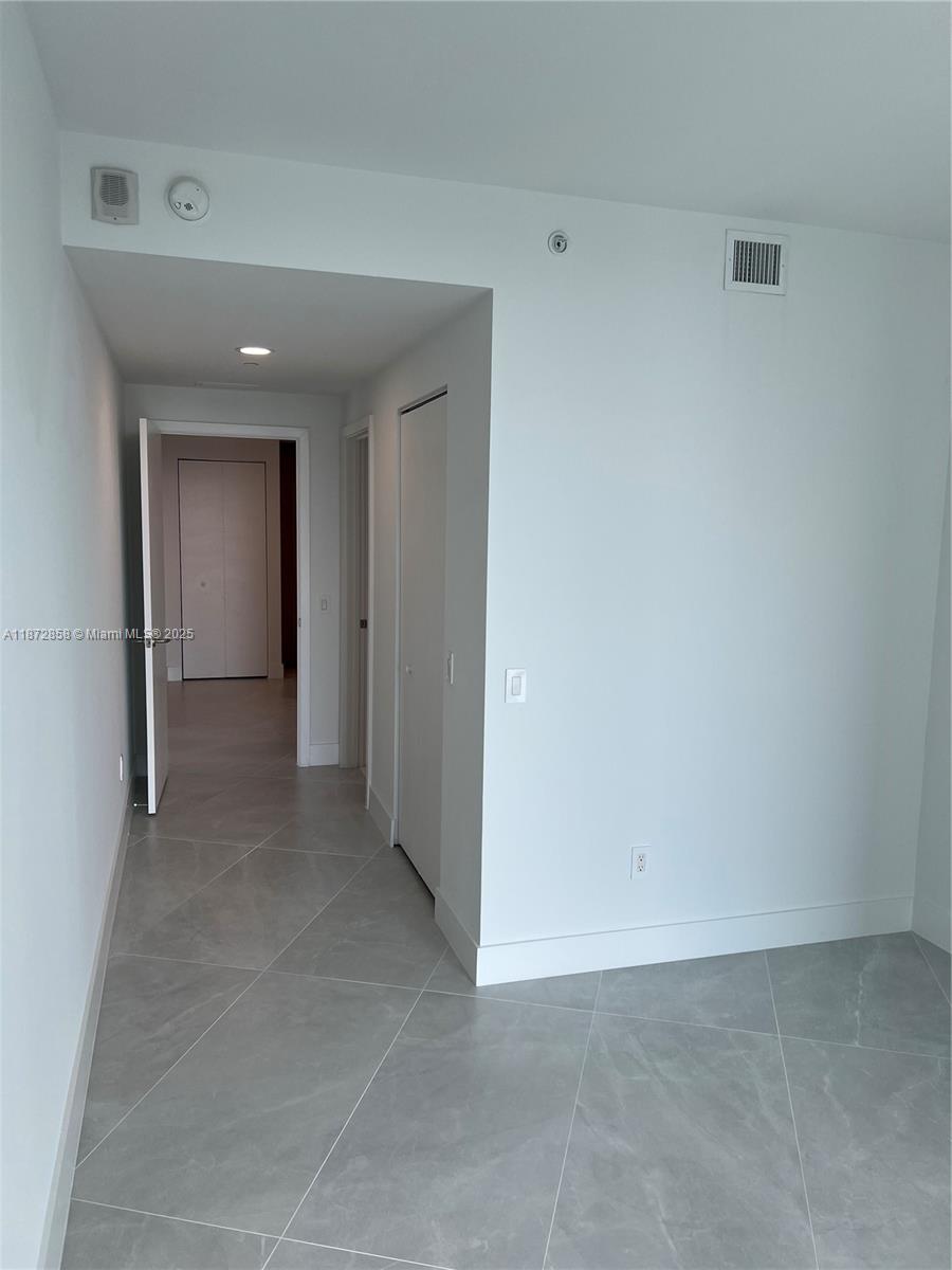 501 NE 31st St # 906