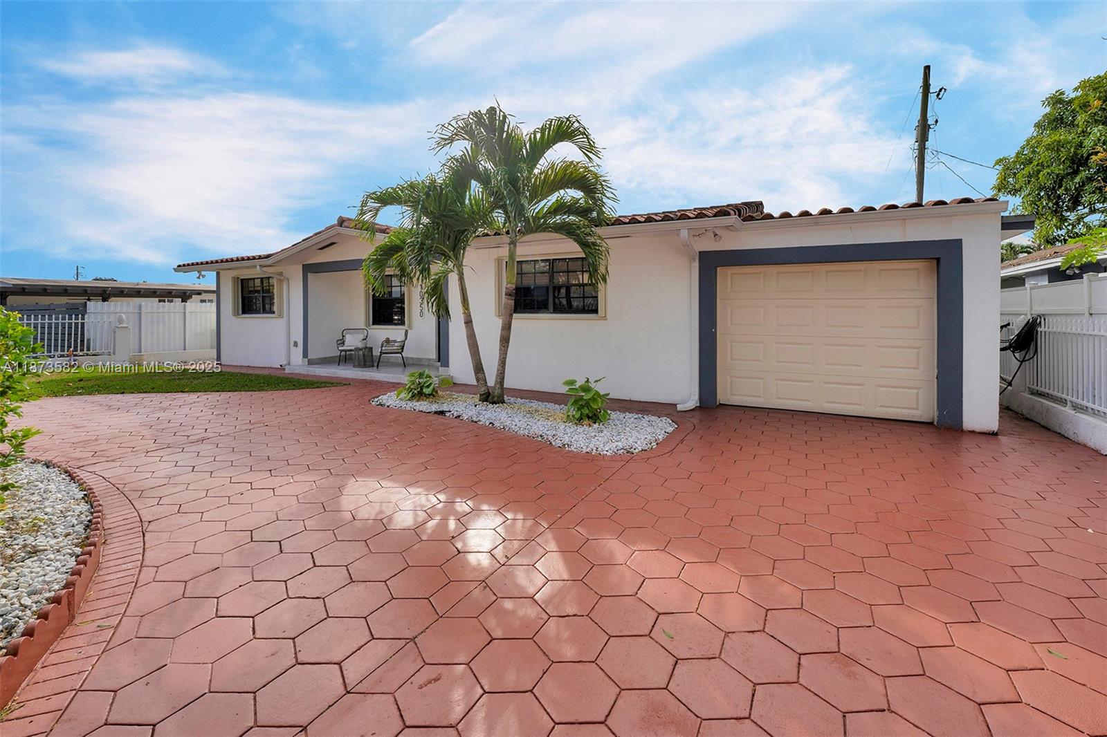 10350 SW 30th St