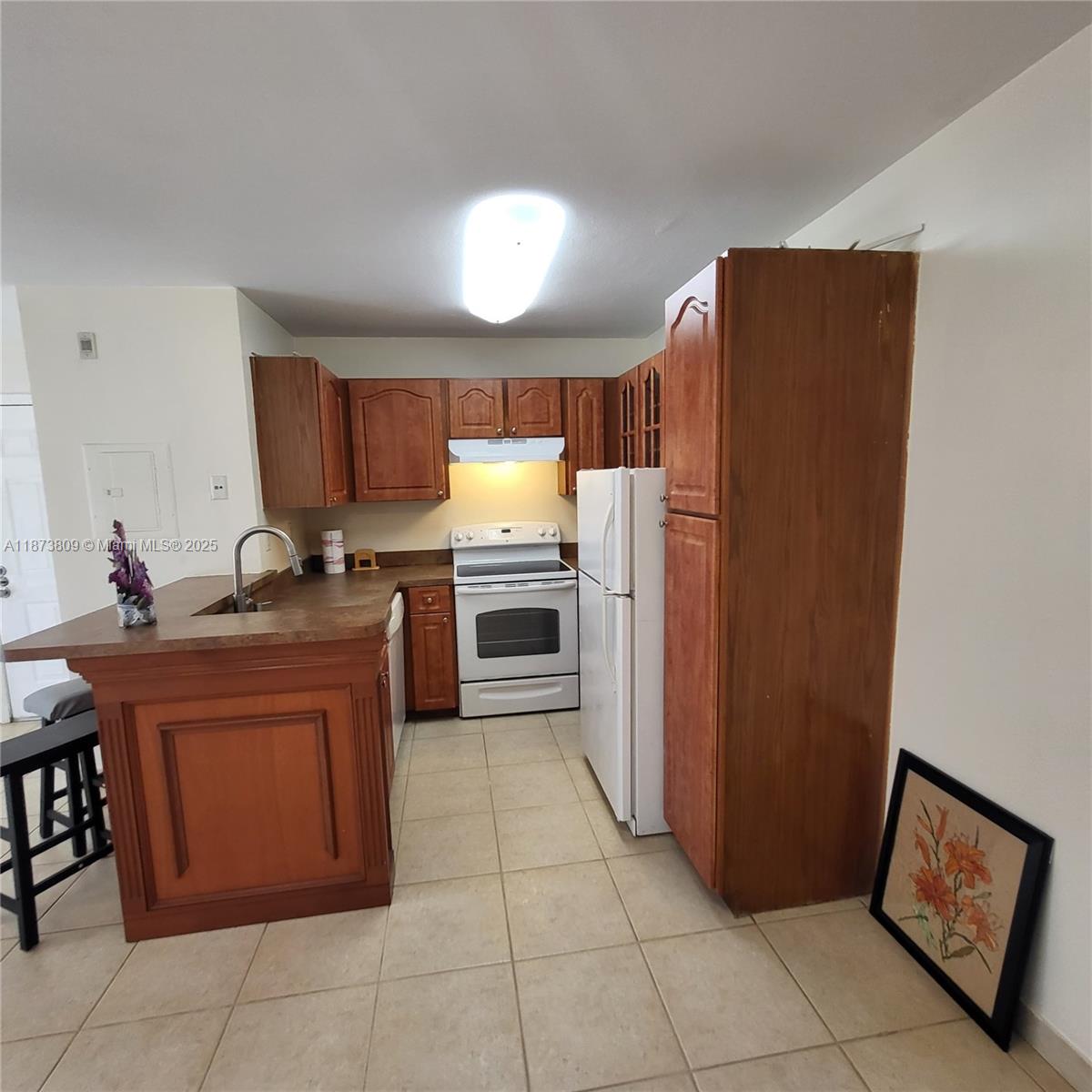 631 Lyons Rd # 12102