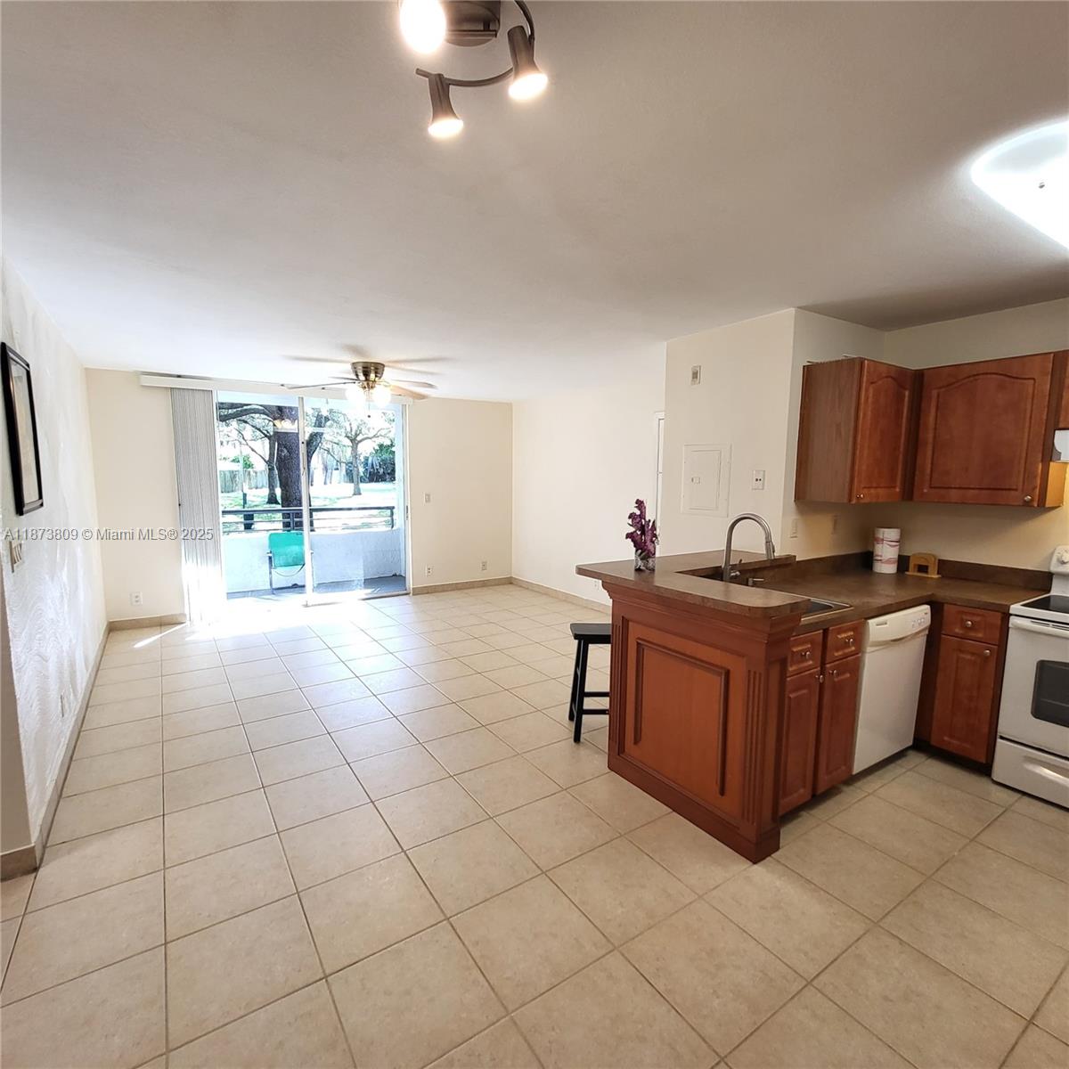 631 Lyons Rd # 12102