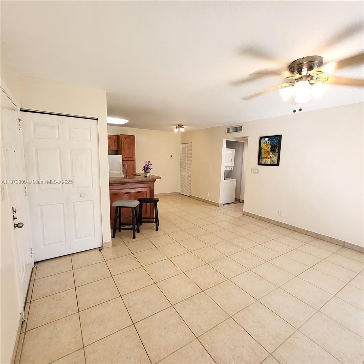 631 Lyons Rd # 12102