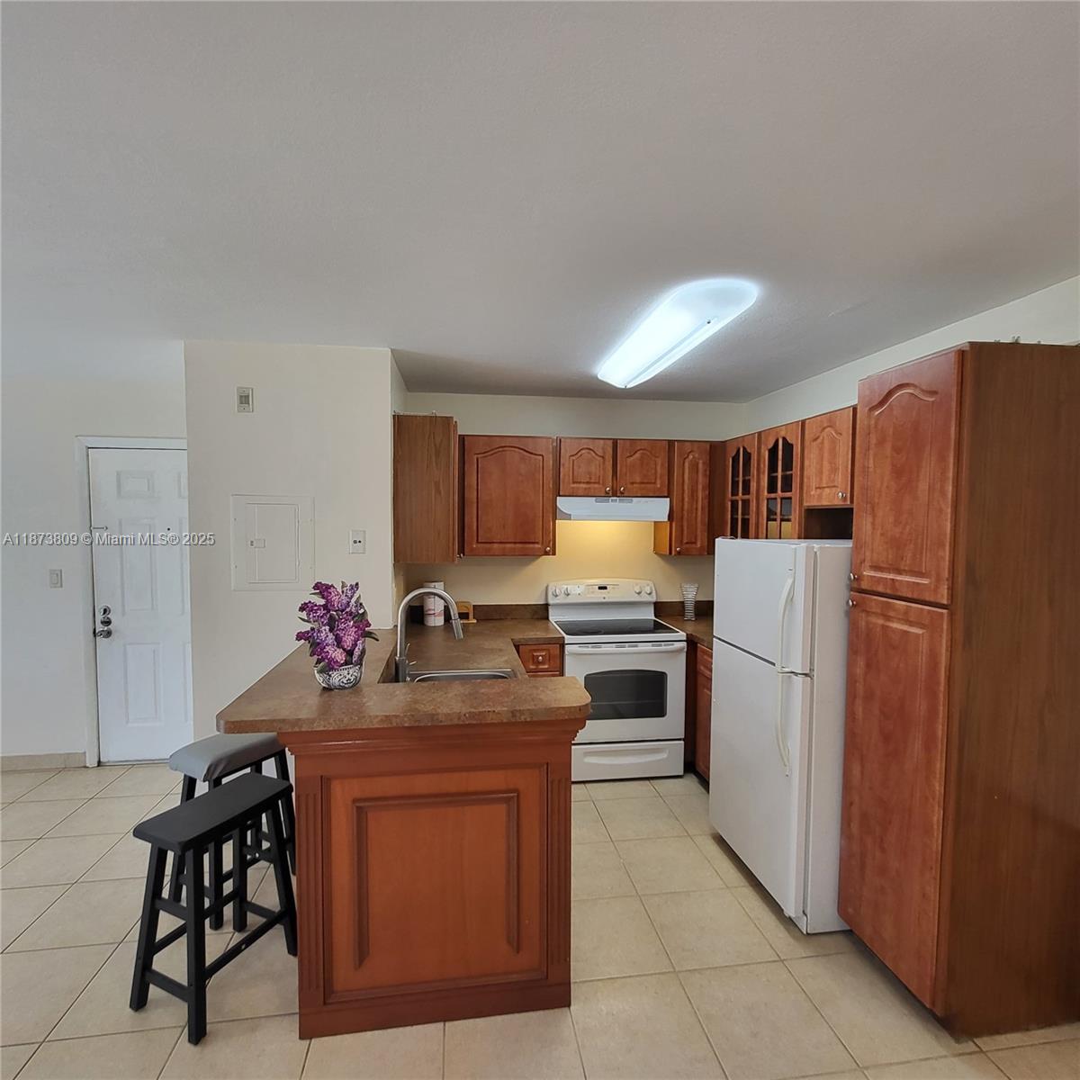 631 Lyons Rd # 12102