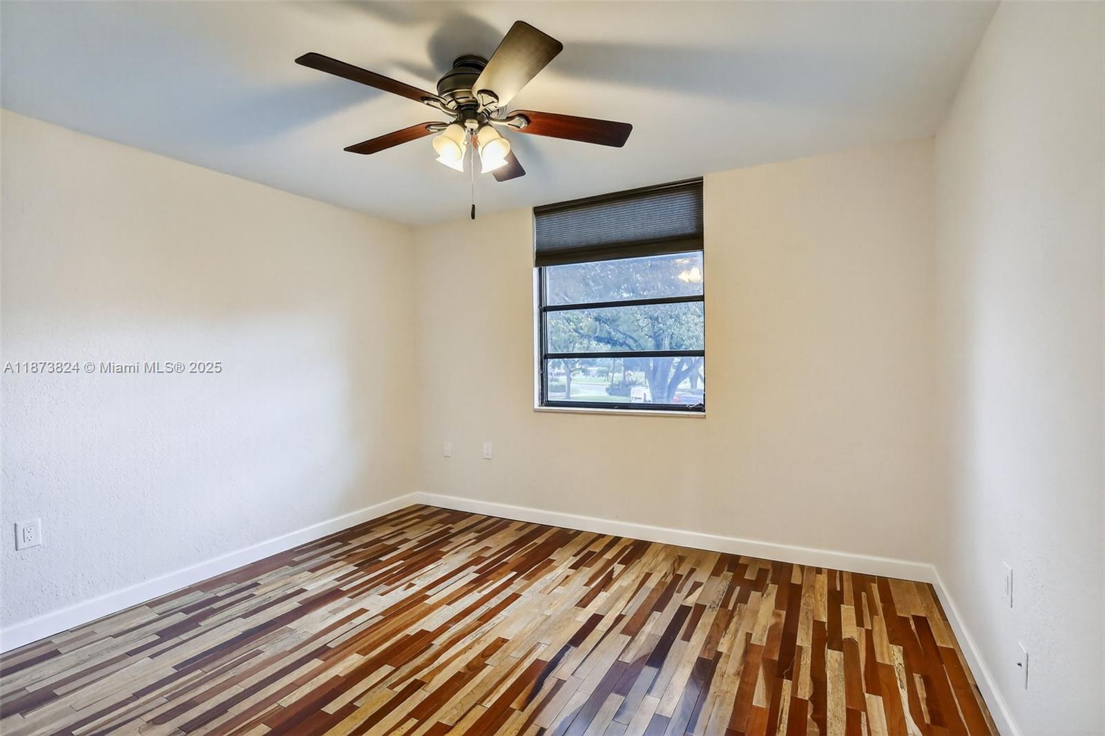 1715 Whitehall Dr # 206