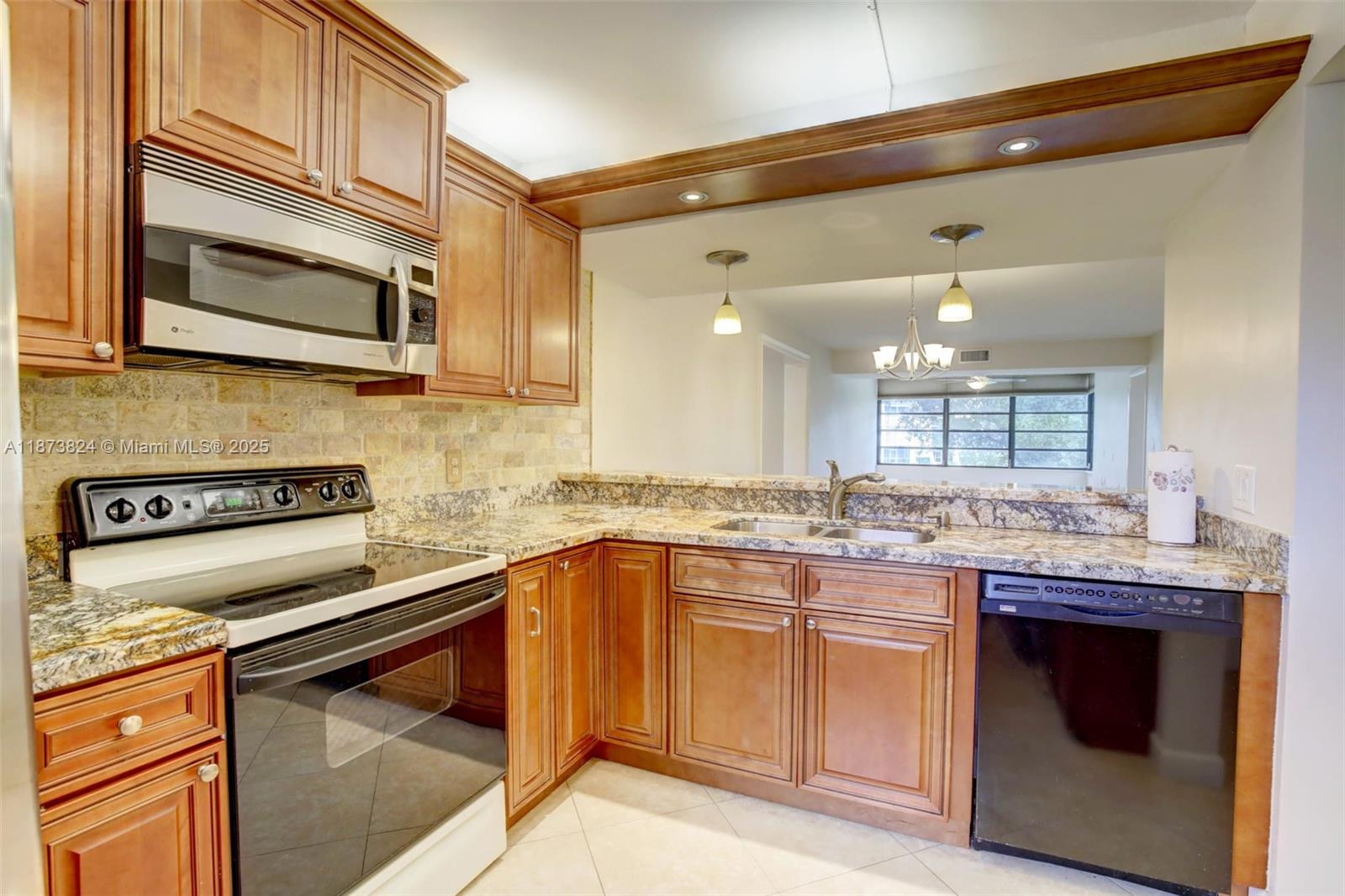 1715 Whitehall Dr # 206