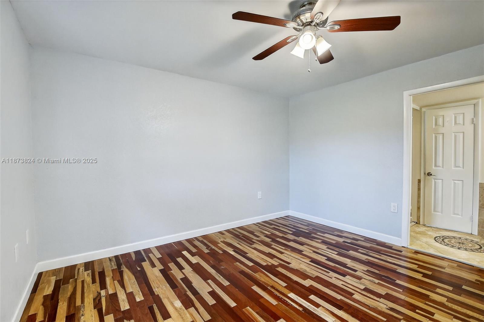 1715 Whitehall Dr # 206