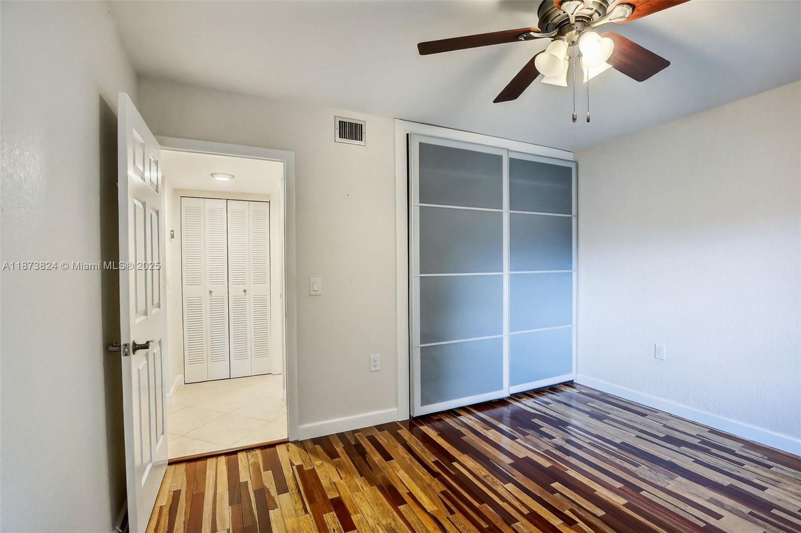 1715 Whitehall Dr # 206