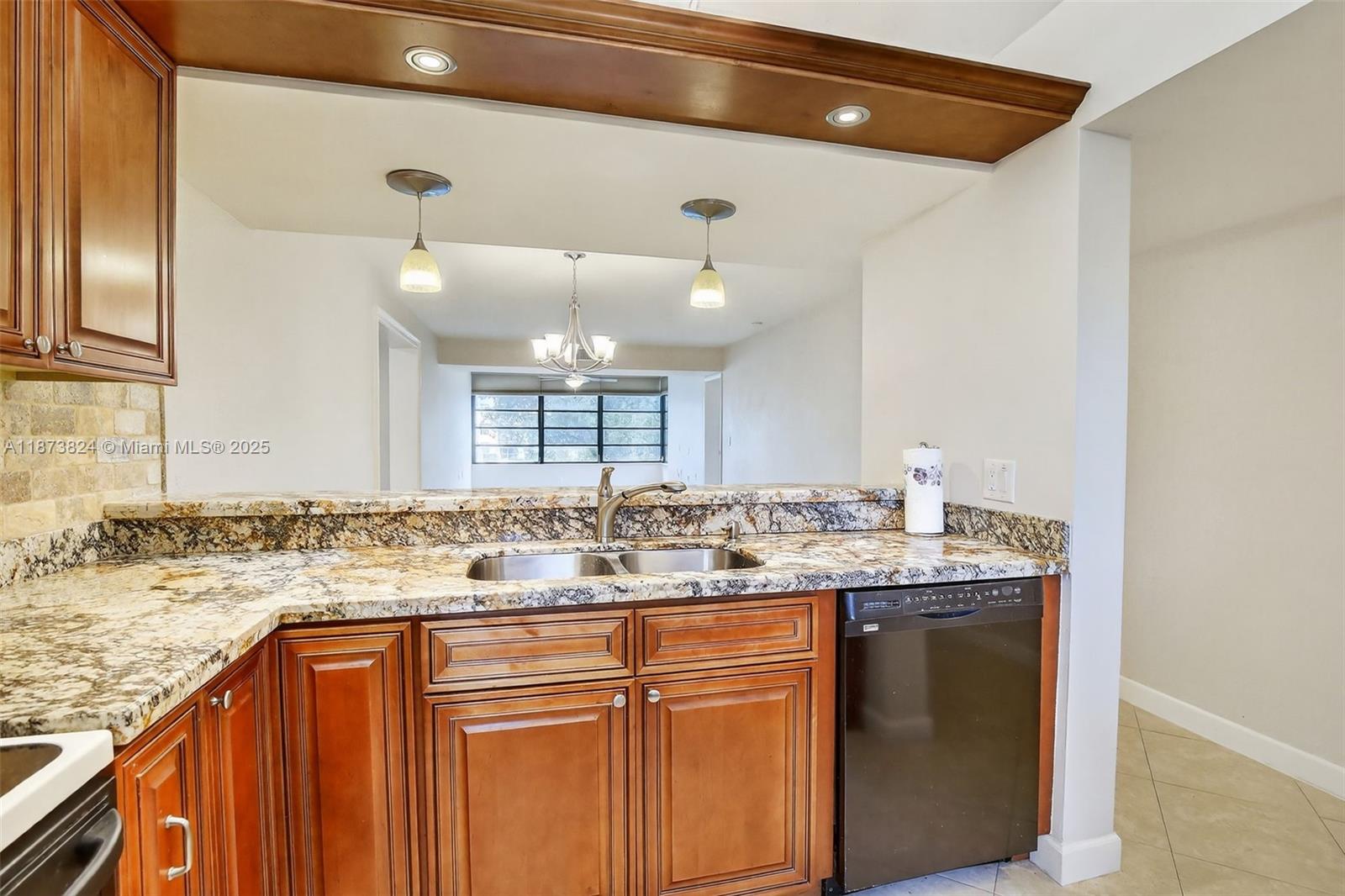 1715 Whitehall Dr # 206