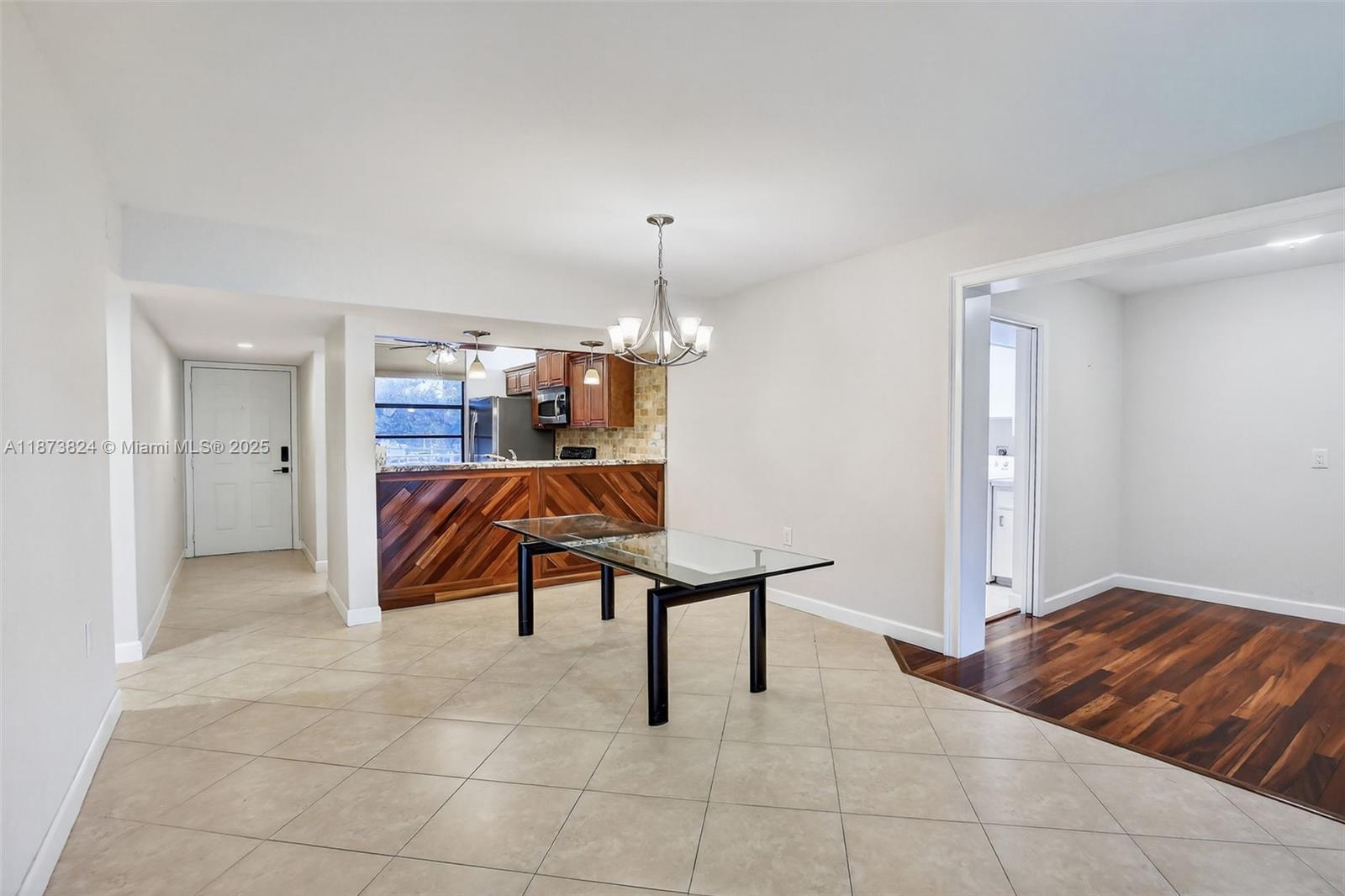 1715 Whitehall Dr # 206