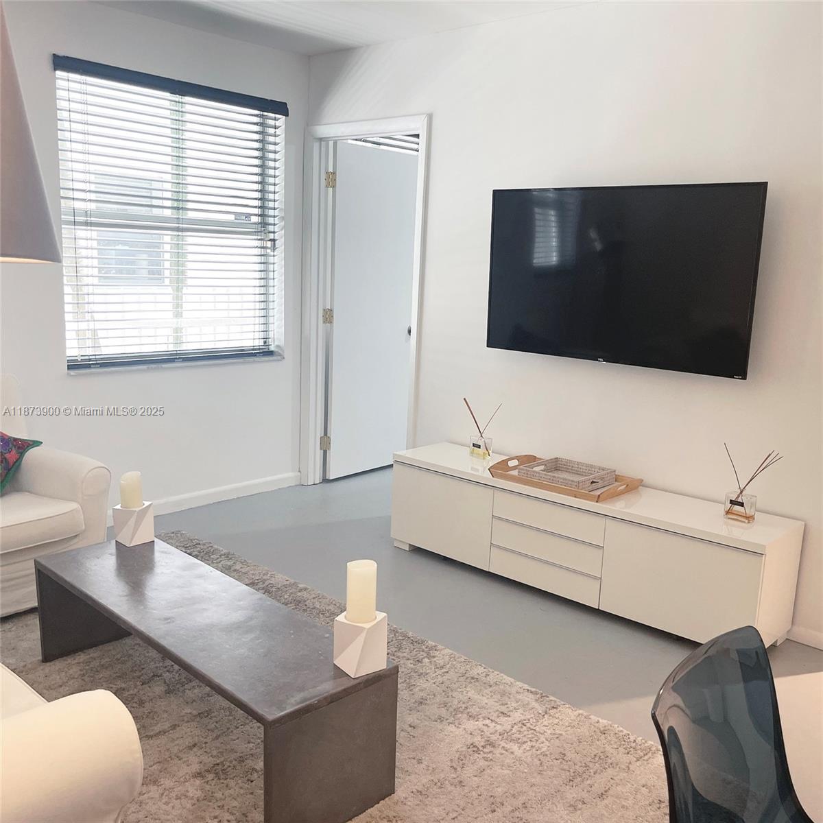 1550 Drexel Ave # 105