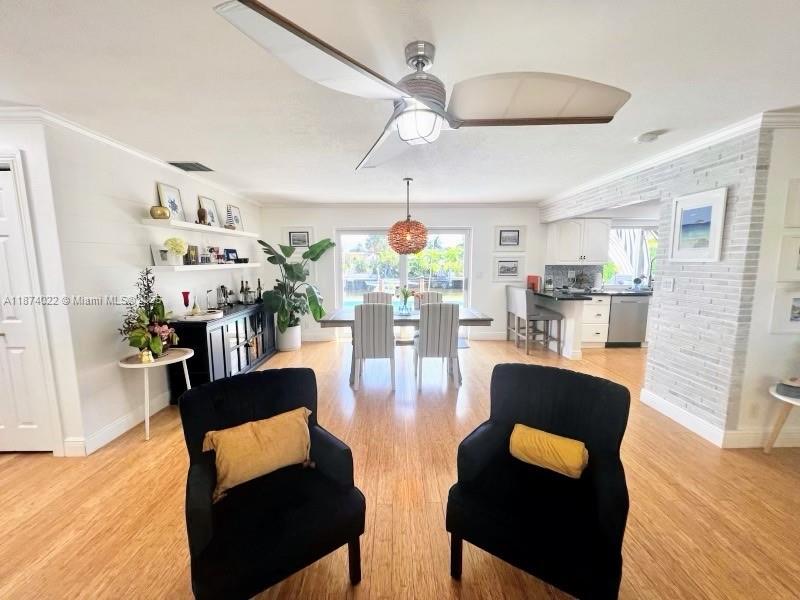 220 SE 9th St