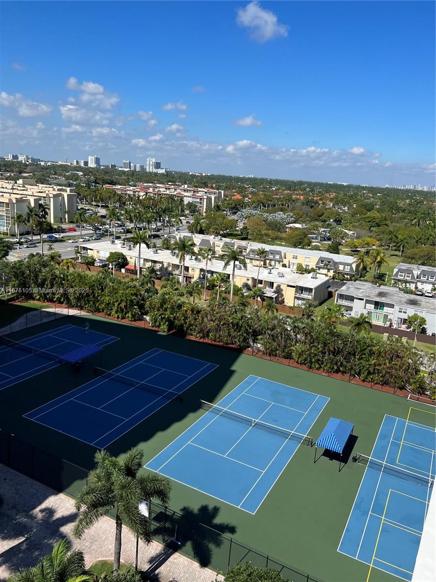 2500 Parkview Dr # 1214