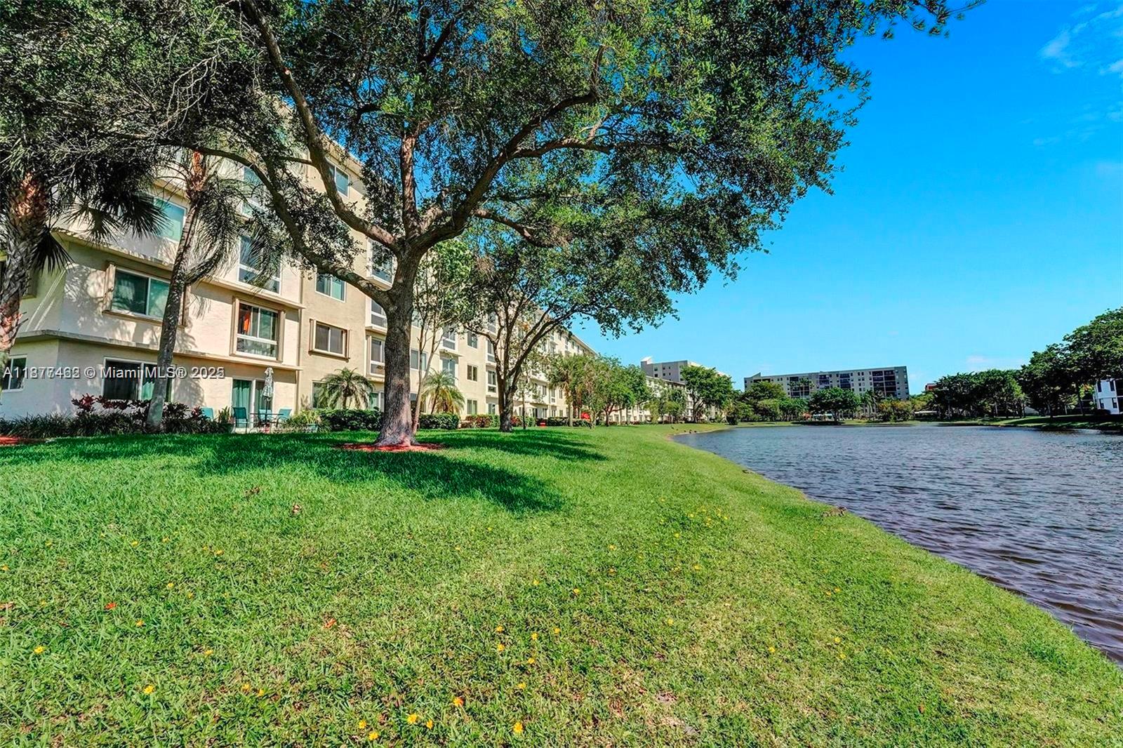 2106 S Cypress Bend Dr # 107