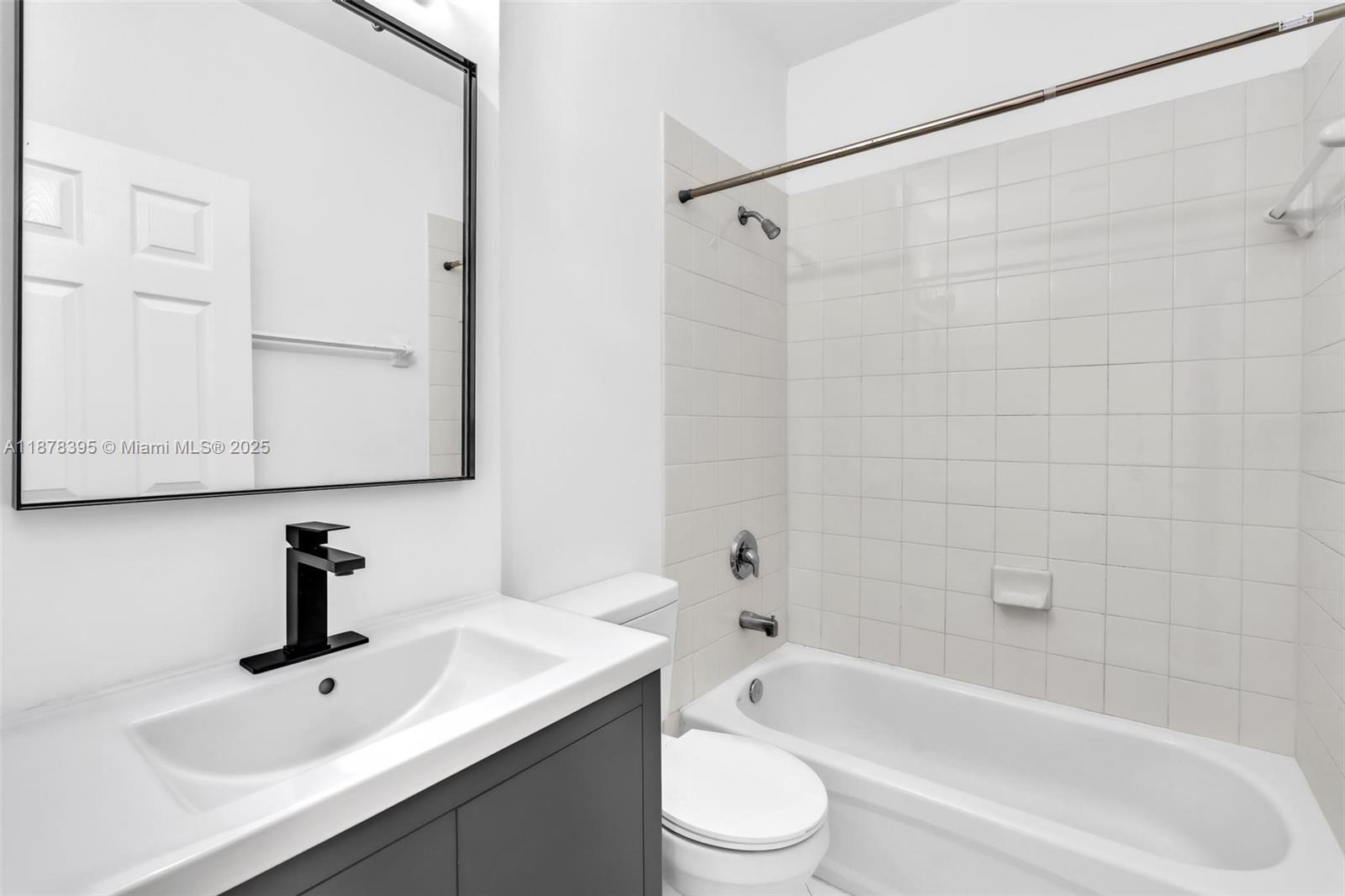 1395 NE 33rd Ave # 26 Unit: 105-26