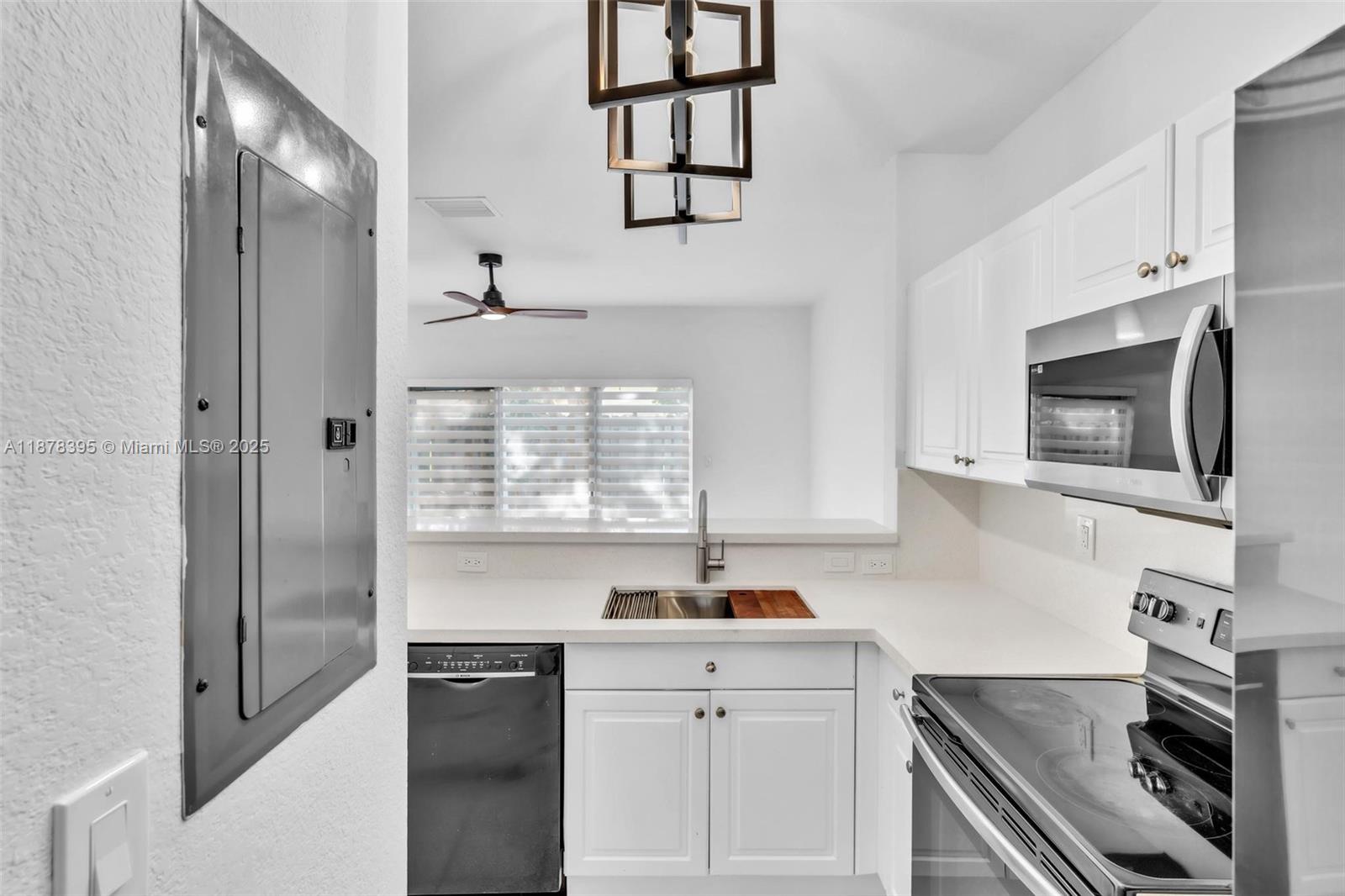 1395 NE 33rd Ave # 26 Unit: 105-26