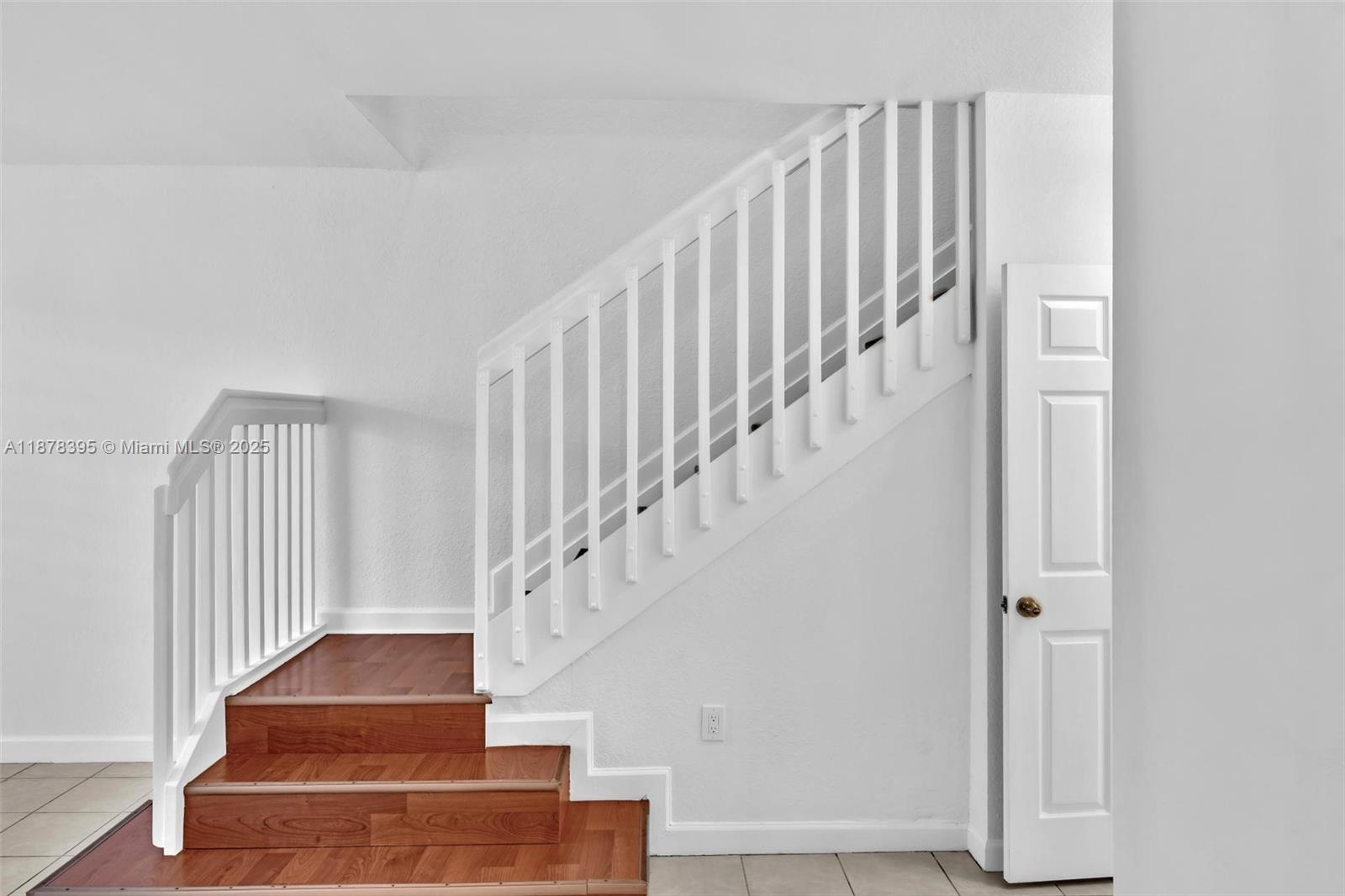 1395 NE 33rd Ave # 26 Unit: 105-26