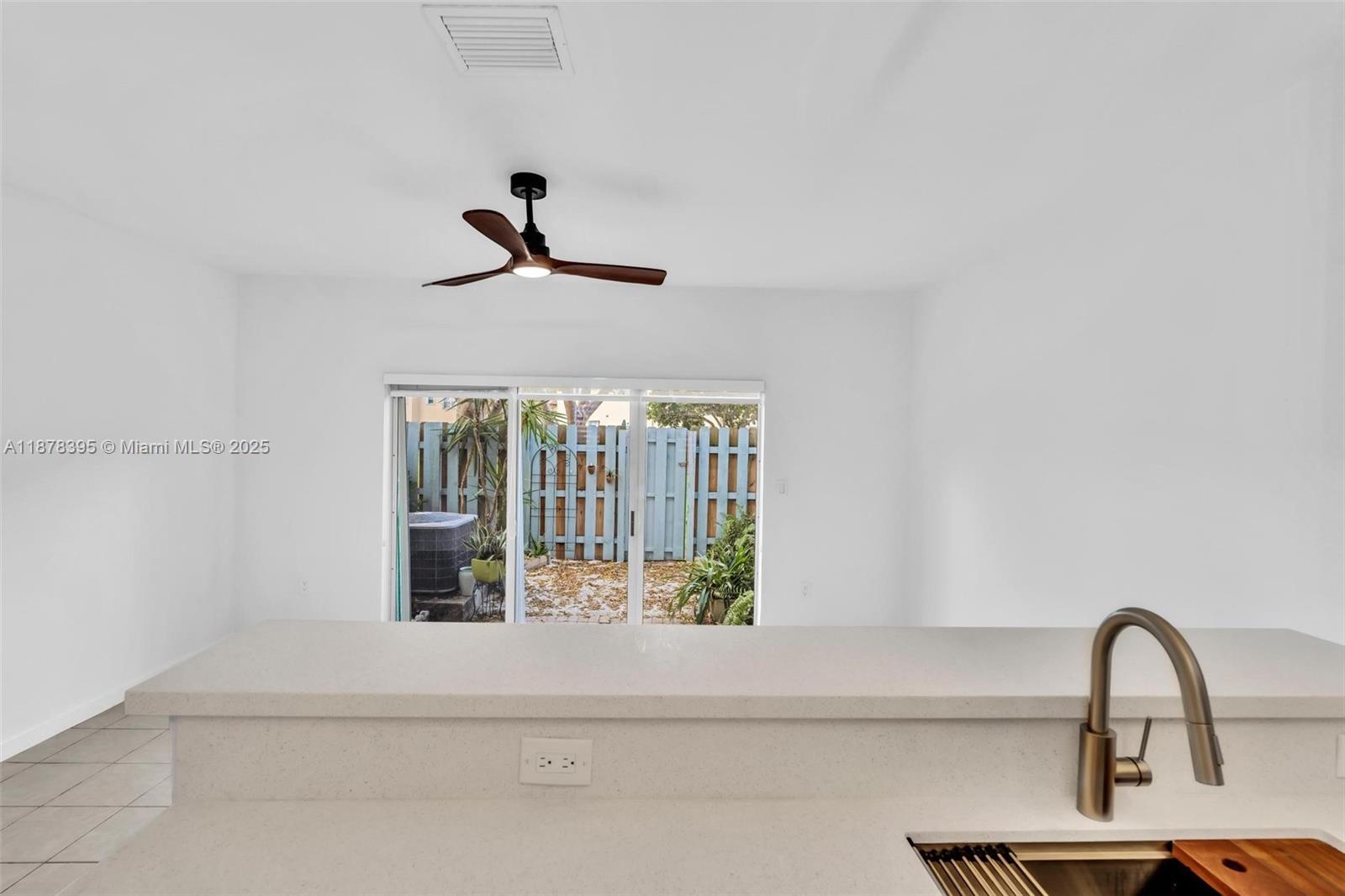 1395 NE 33rd Ave # 26 Unit: 105-26