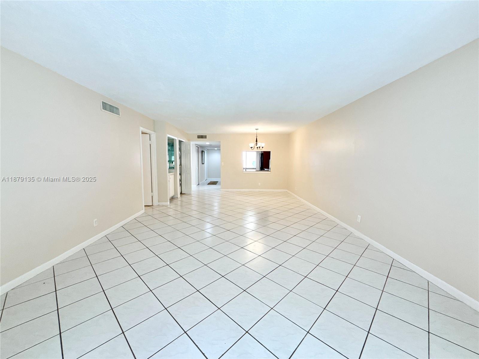 227 Lakeview Dr # 103