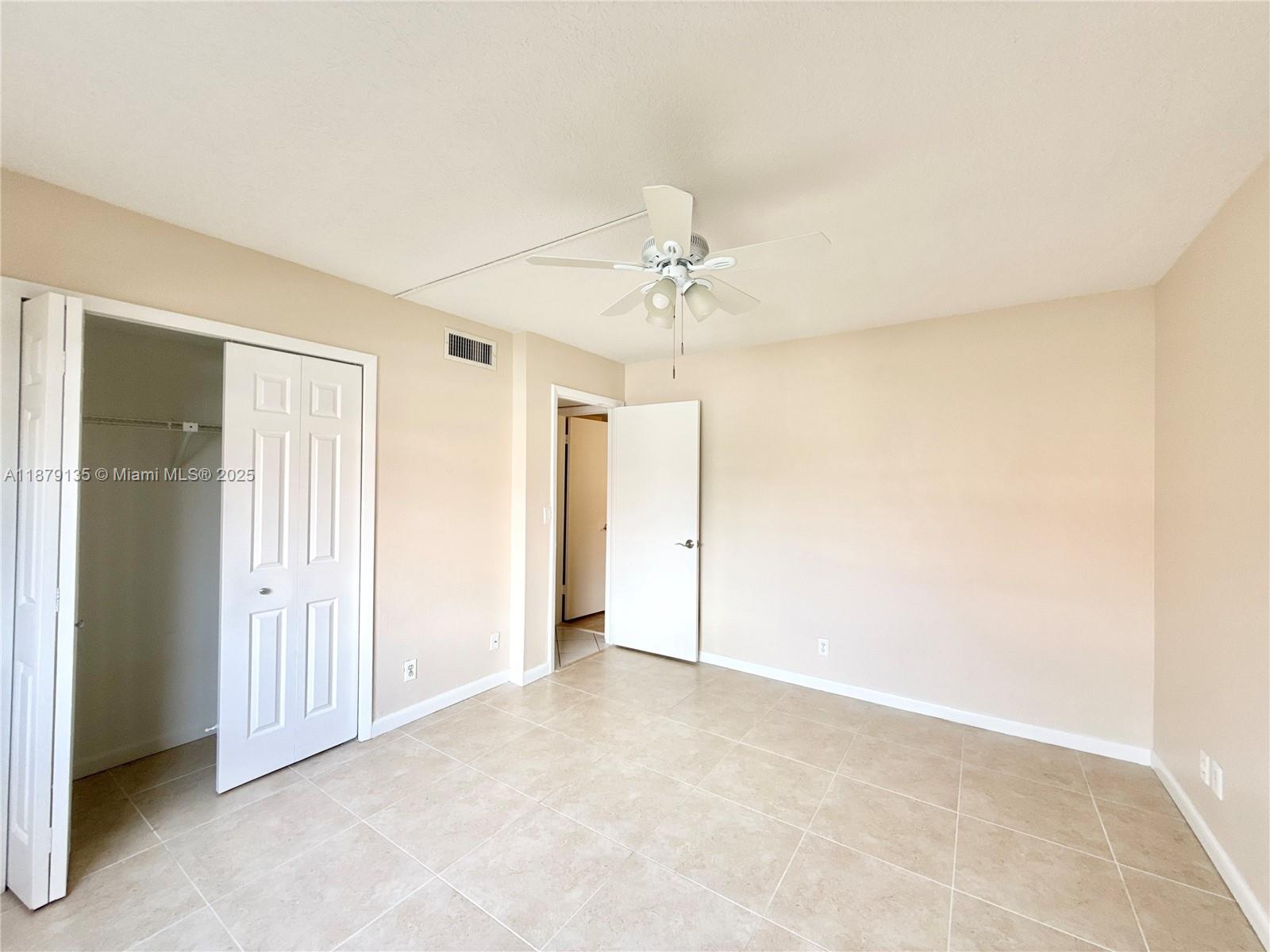 227 Lakeview Dr # 103