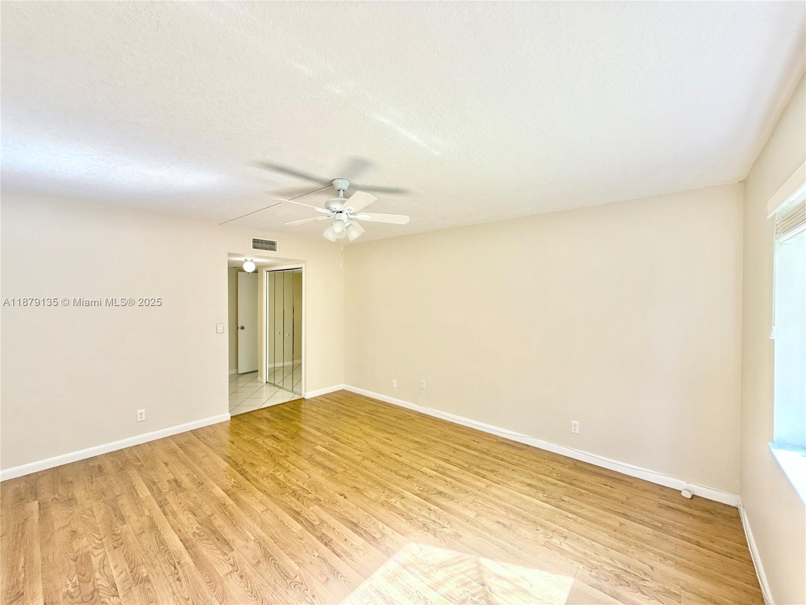 227 Lakeview Dr # 103