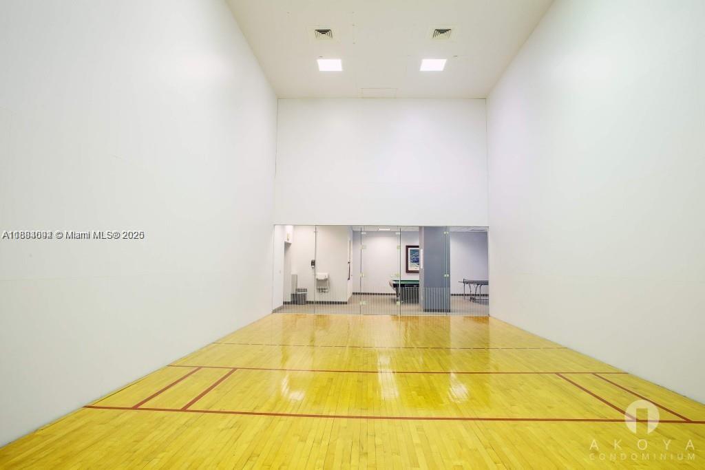 6365 Collins Ave # 4204