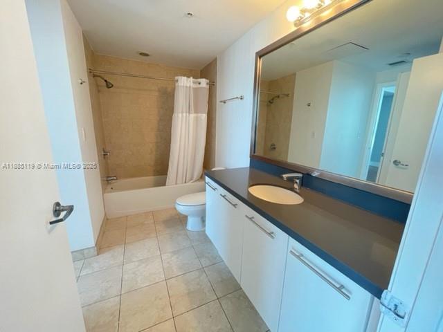 90 SW 3rd St # 4208