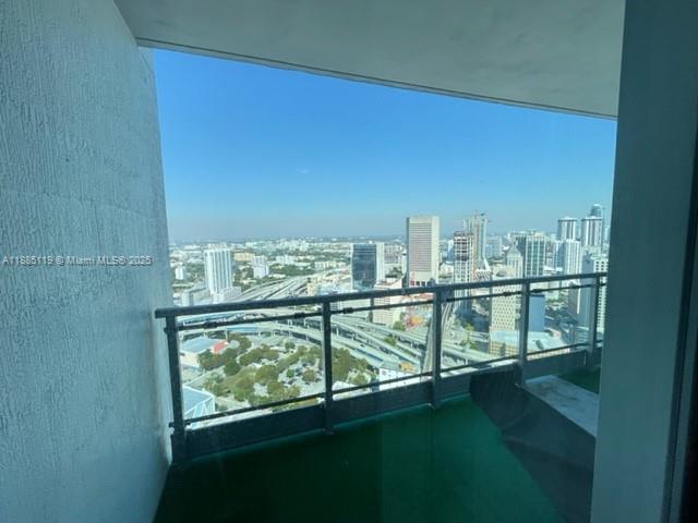 90 SW 3rd St # 4208