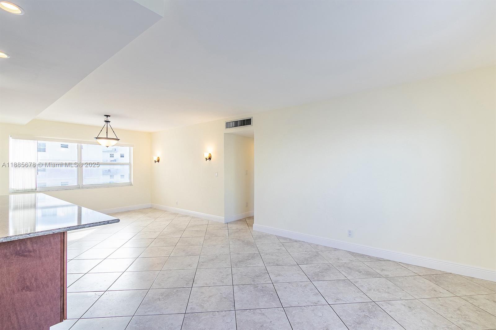 121 Golden Isles Dr # 1201