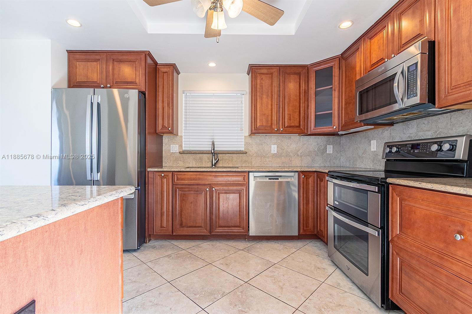 121 Golden Isles Dr # 1201