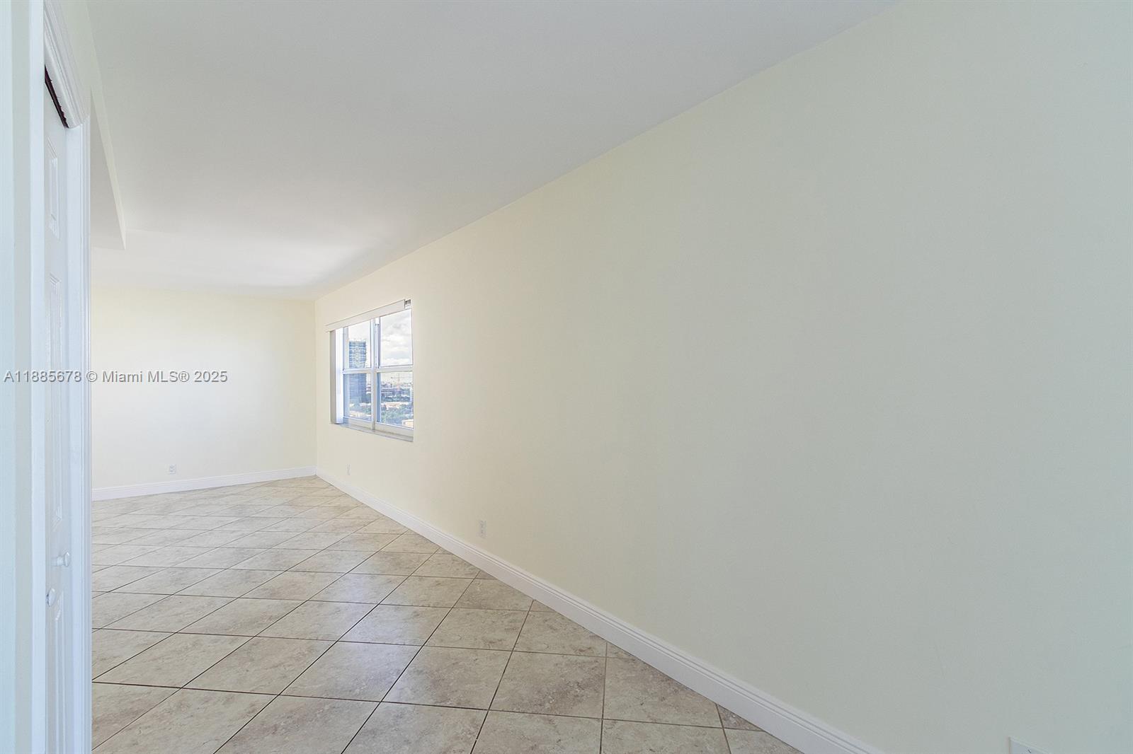 121 Golden Isles Dr # 1201